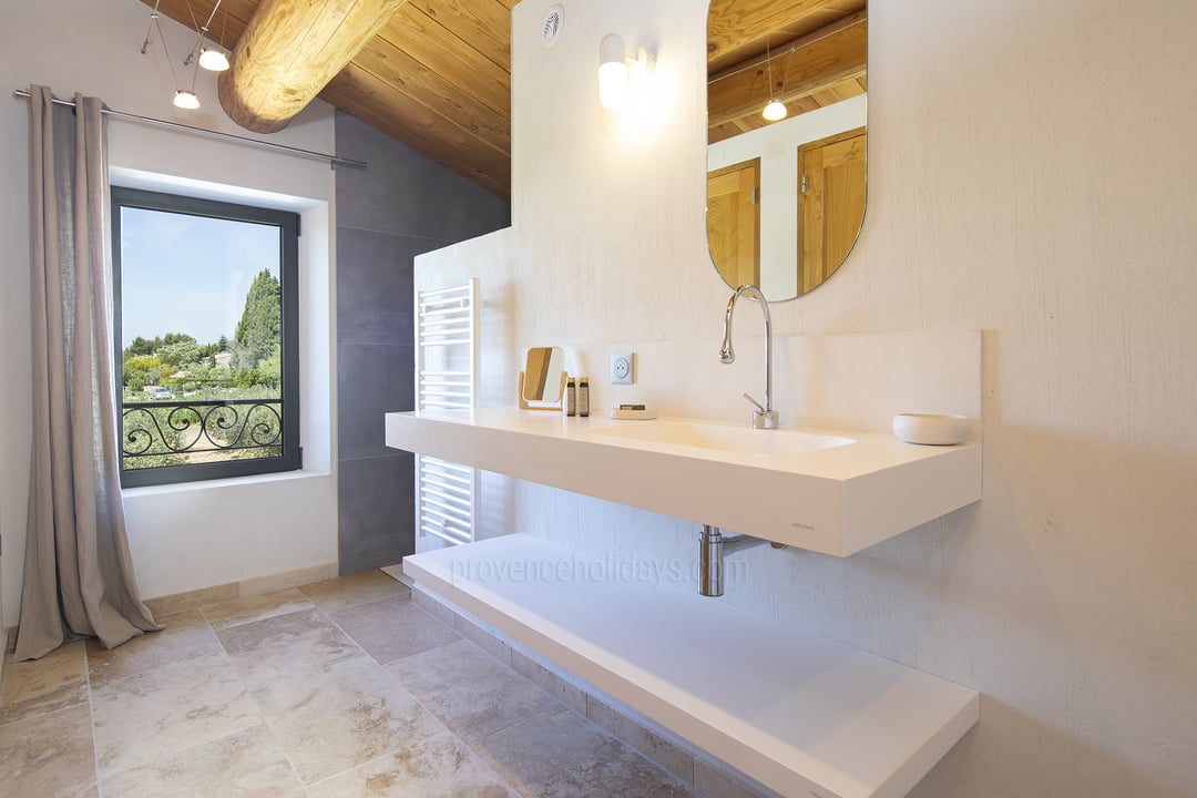 25 - Mas des Thyms: Villa: Bathroom