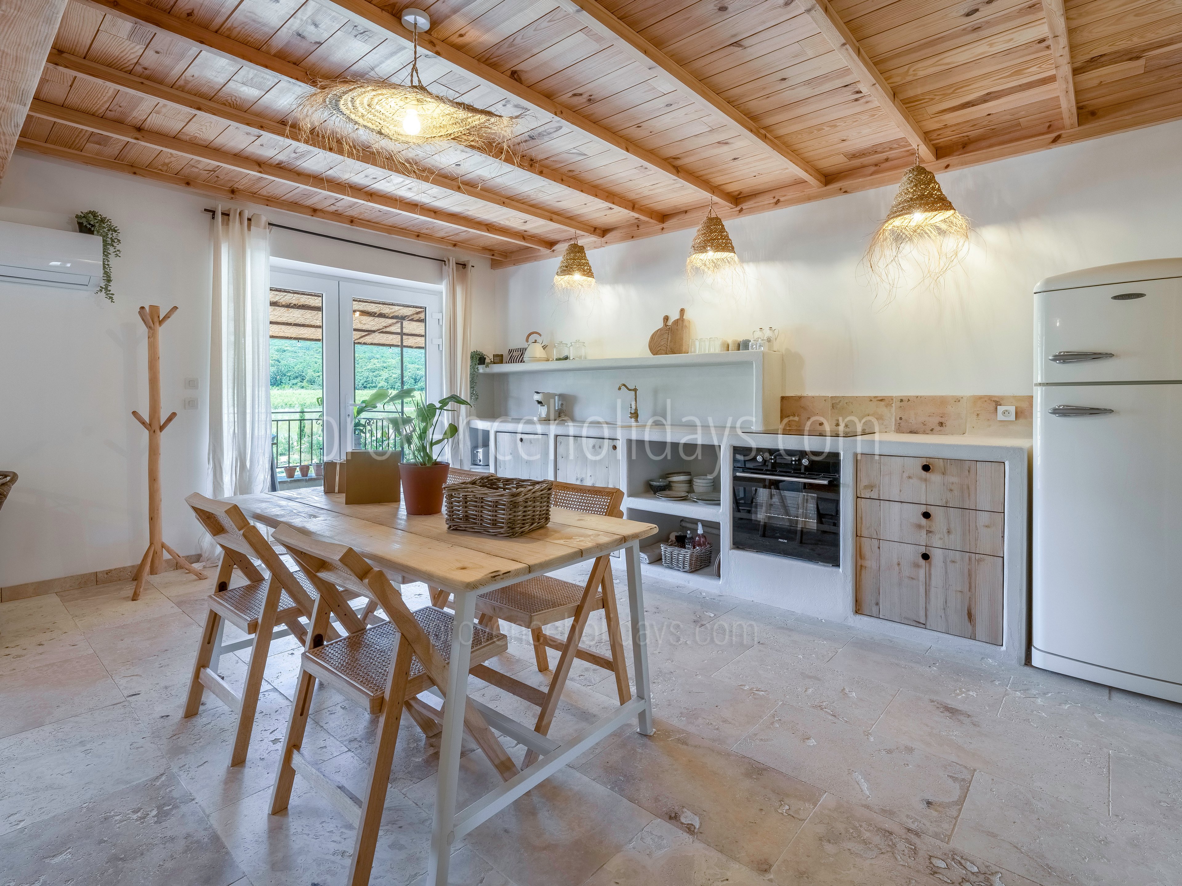 25 - La Bohème: Villa: Interior