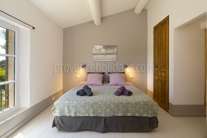 4 - Mas des Cyprès: Villa: Bedroom