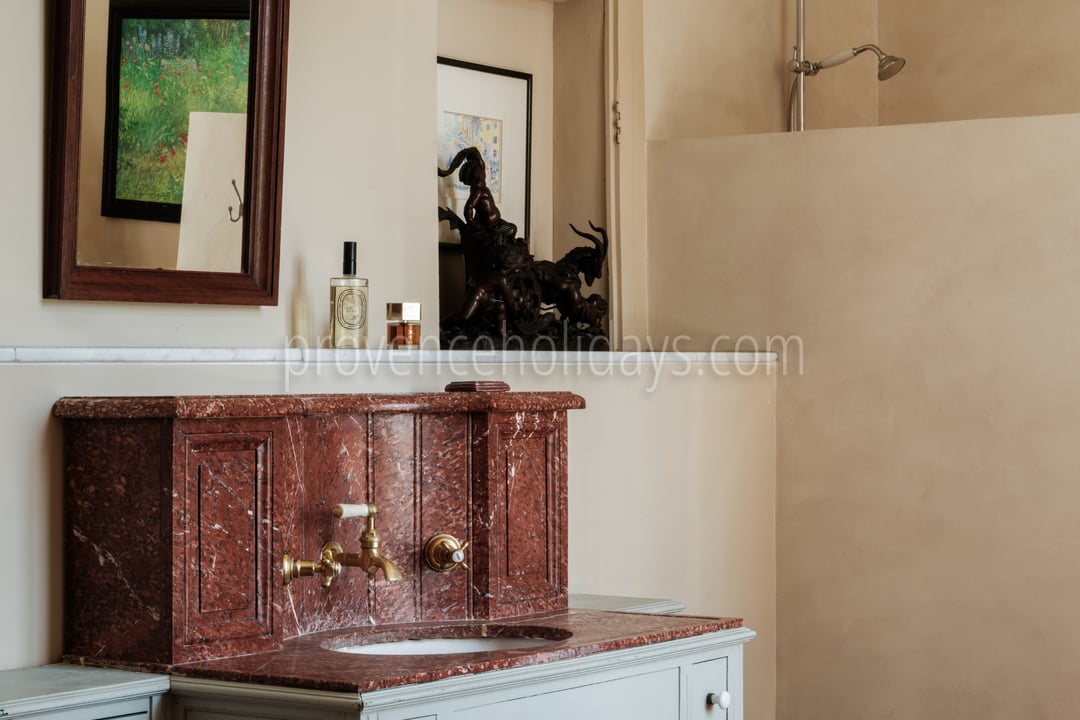 27 - La Bastide du Millénaire: Villa: Bathroom