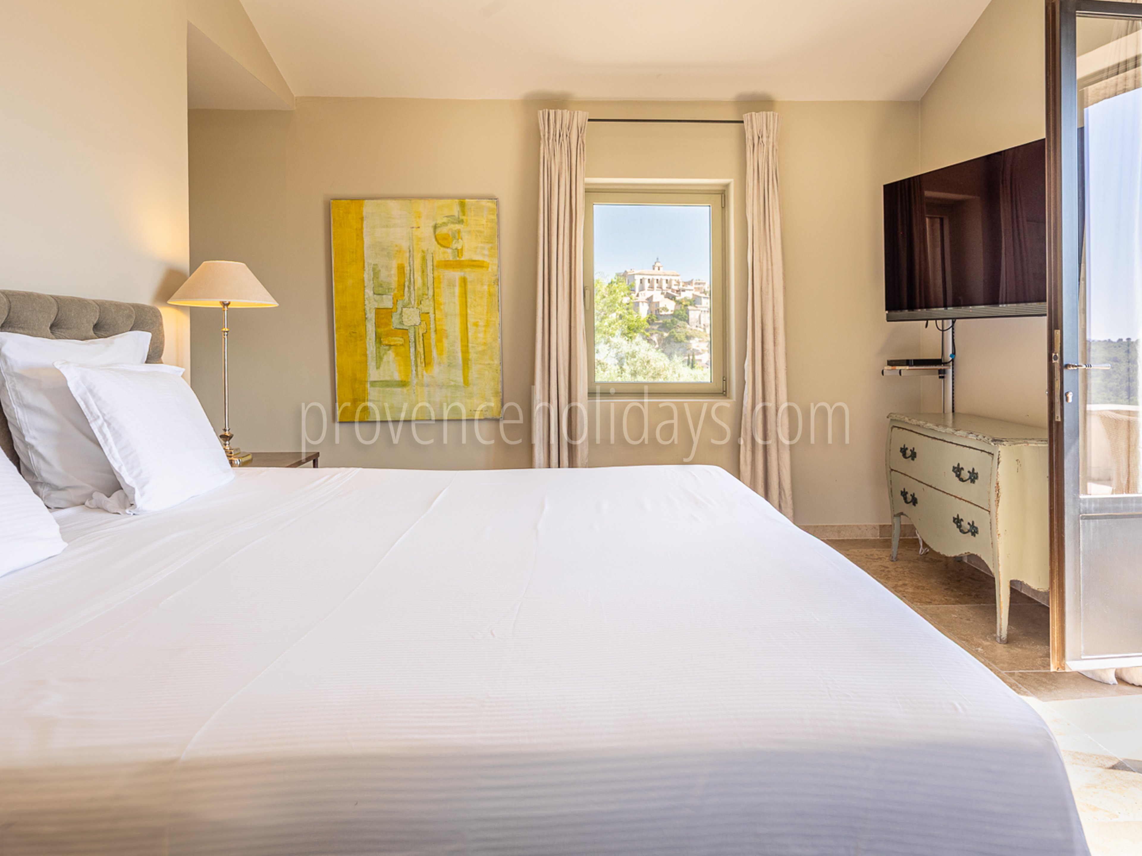 19 - Villa Alta Provence: Villa: Bedroom