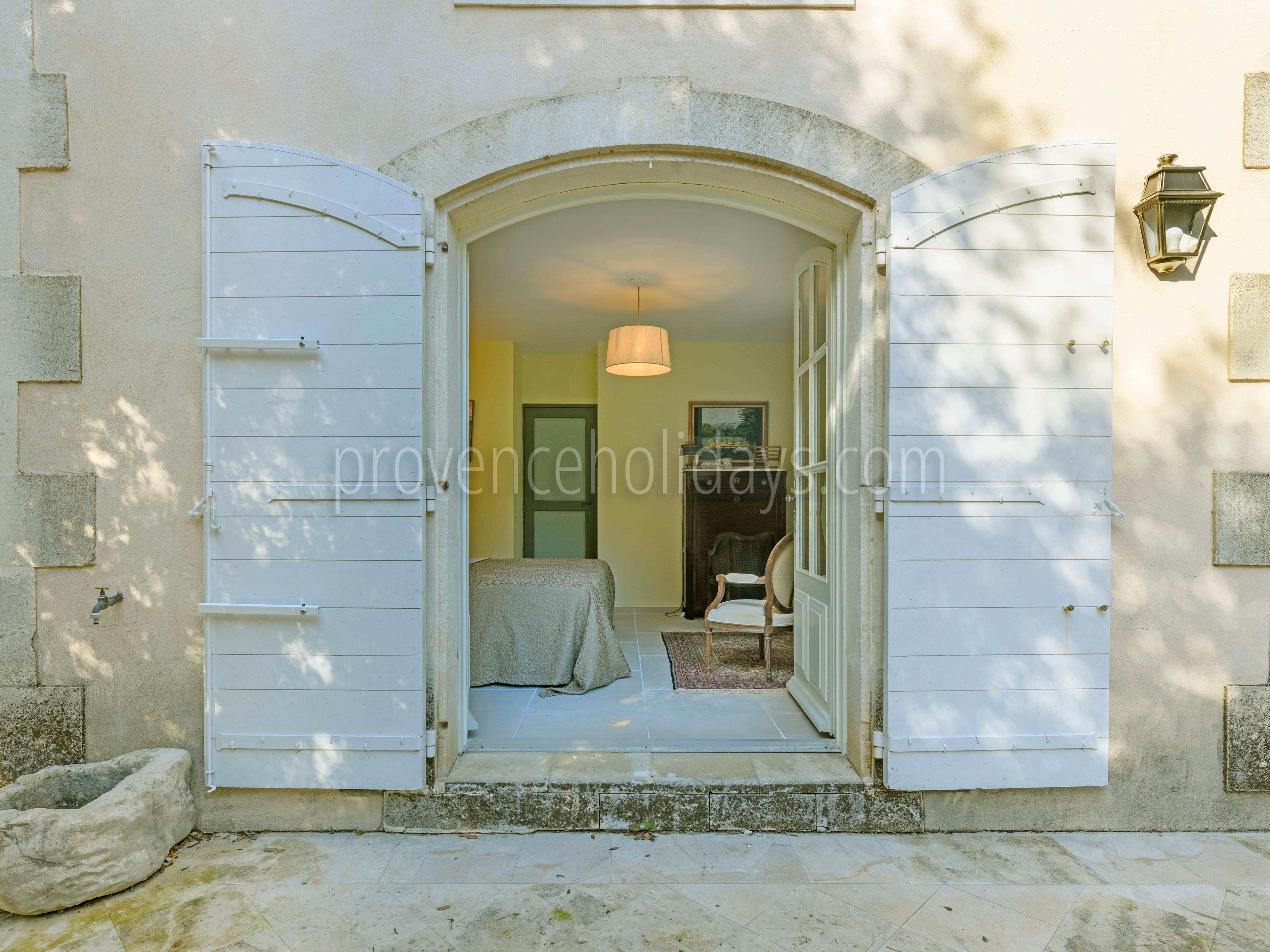 41 - Le Mas des Roses: Villa: Exterior