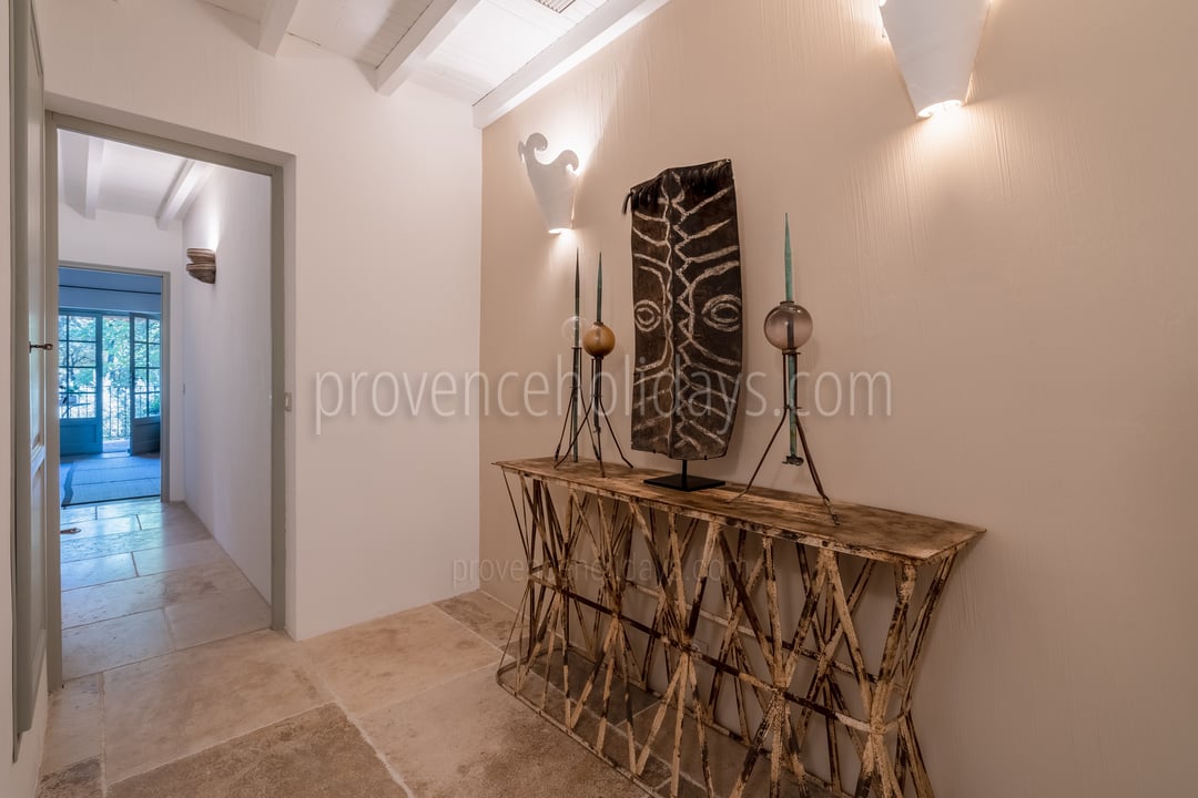 26 - Mas en Campagne: Villa: Interior