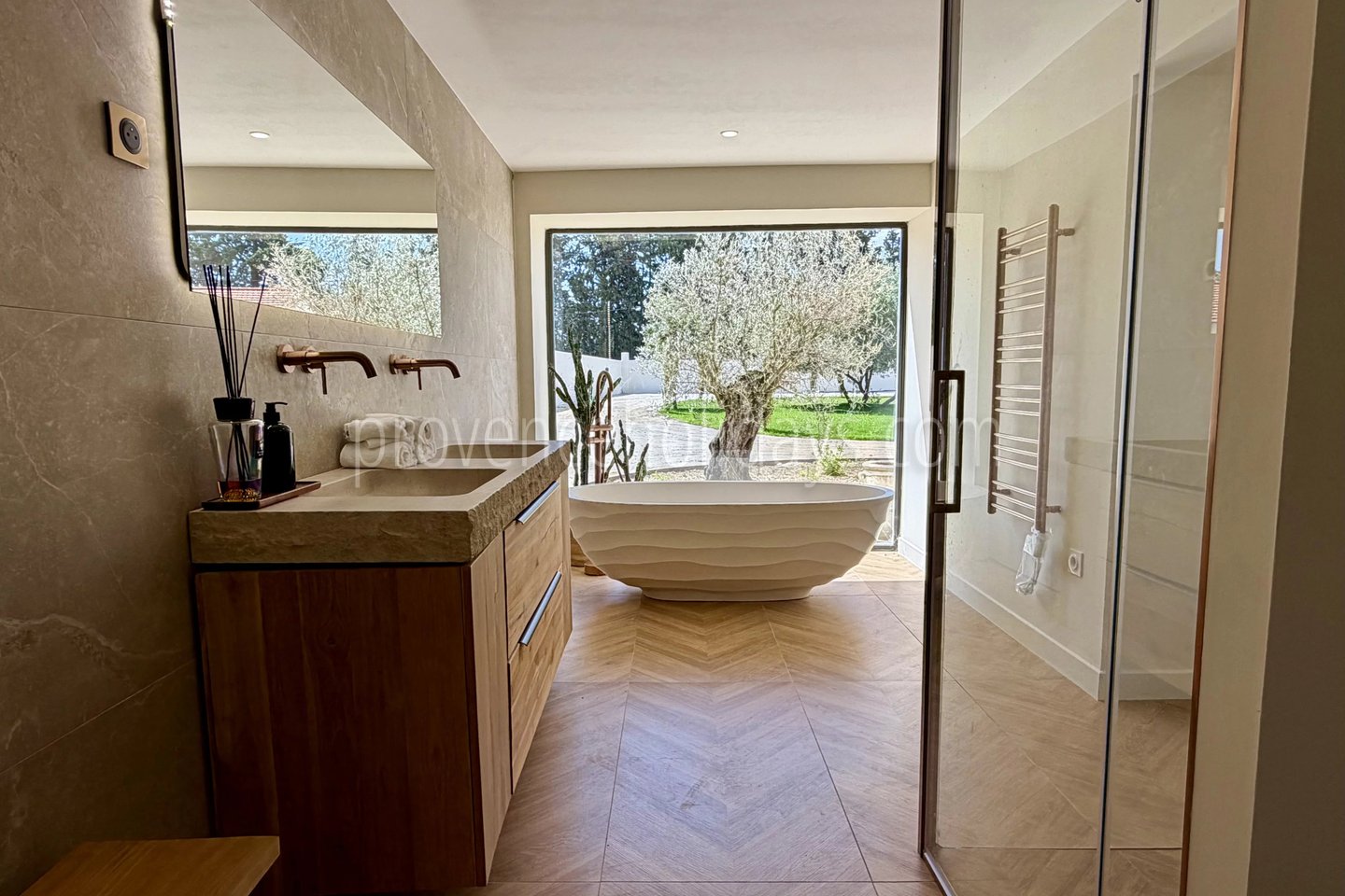 6 - Contemporary house in L\'Isle-sur-la-Sorgue: Villa: Interior