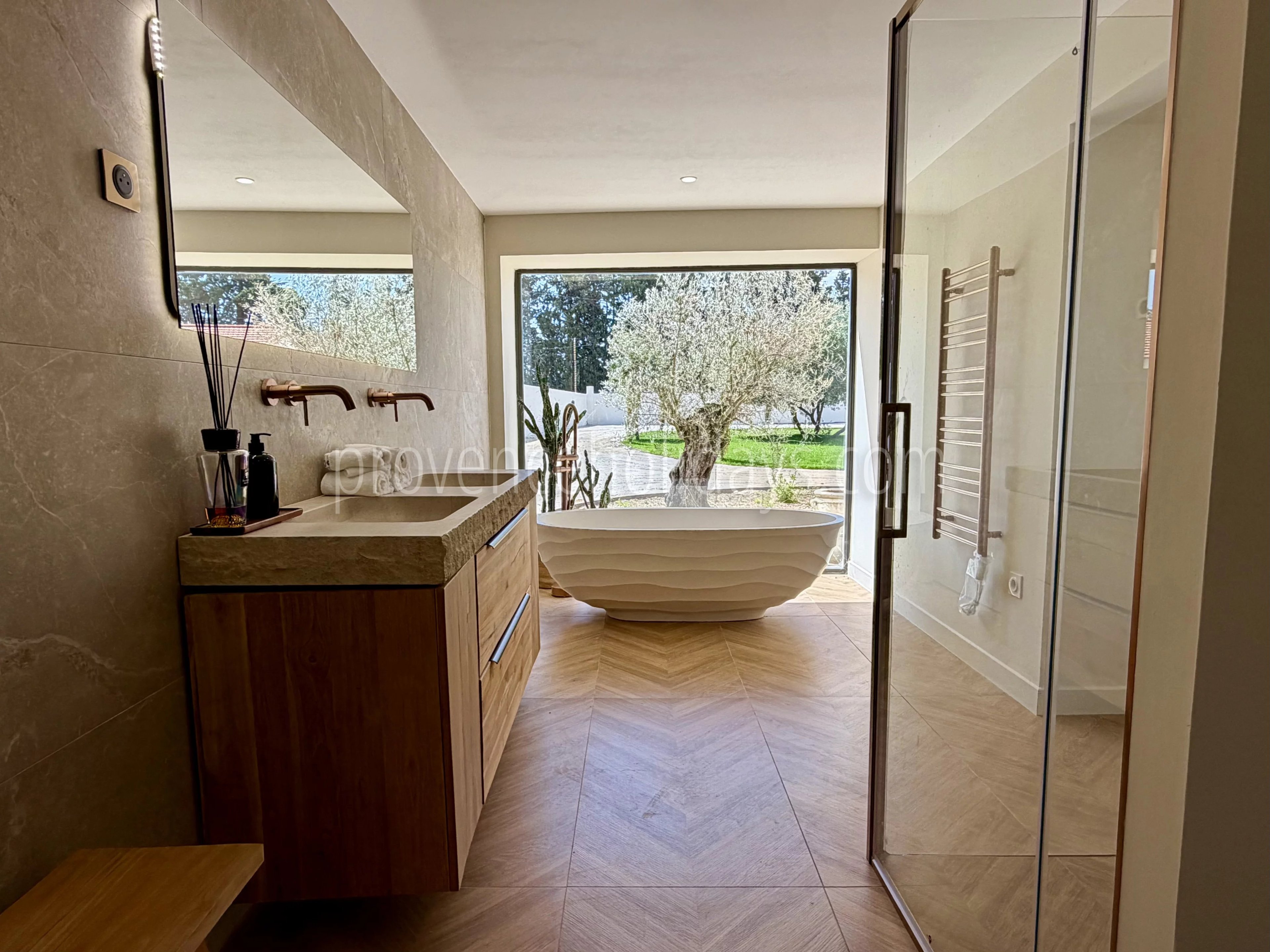 6 - Contemporary house in L\'Isle-sur-la-Sorgue: Villa: Interior