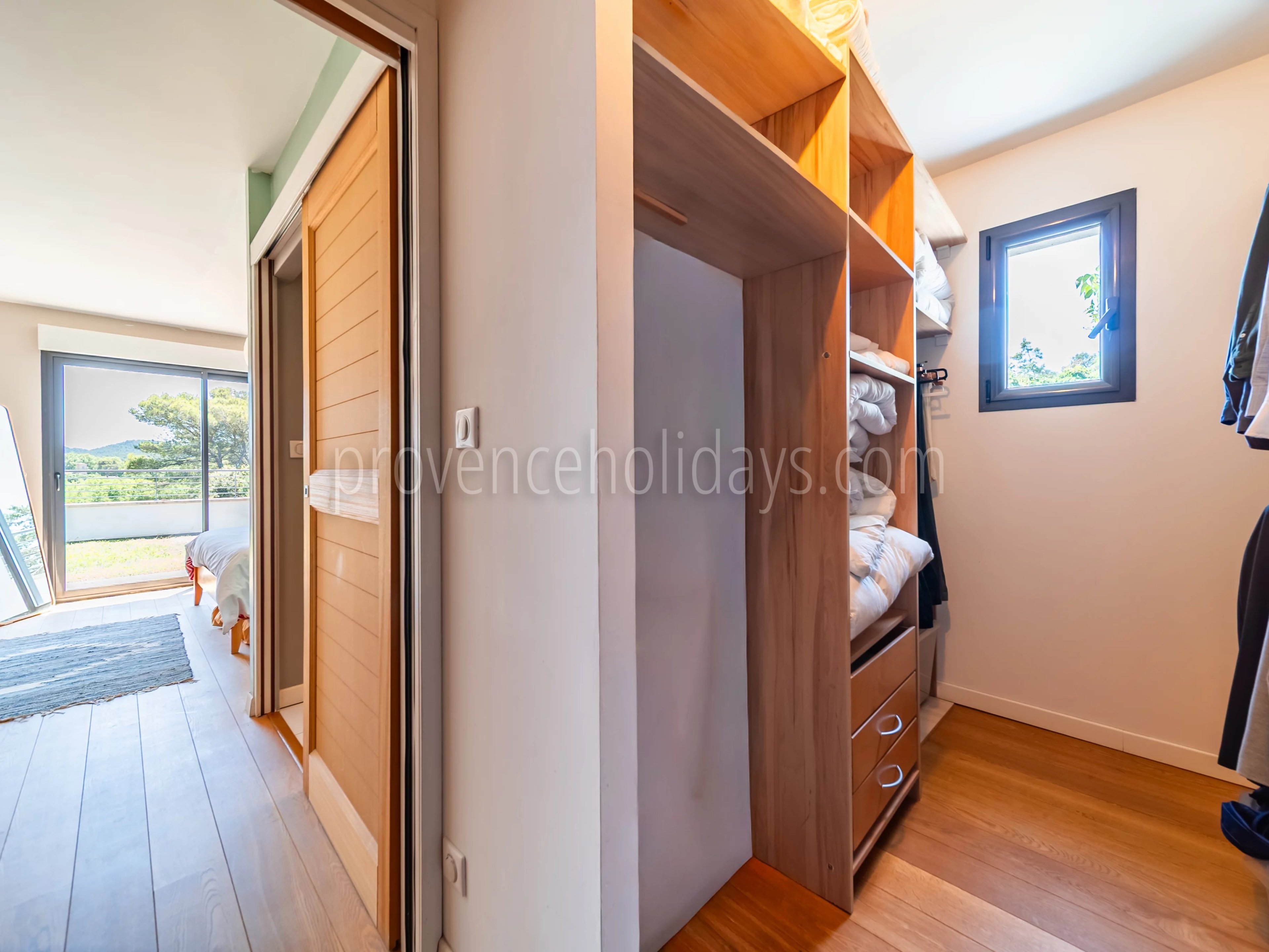 21 - Villa with pool in Pernes-les-Fontaines: Villa: Interior