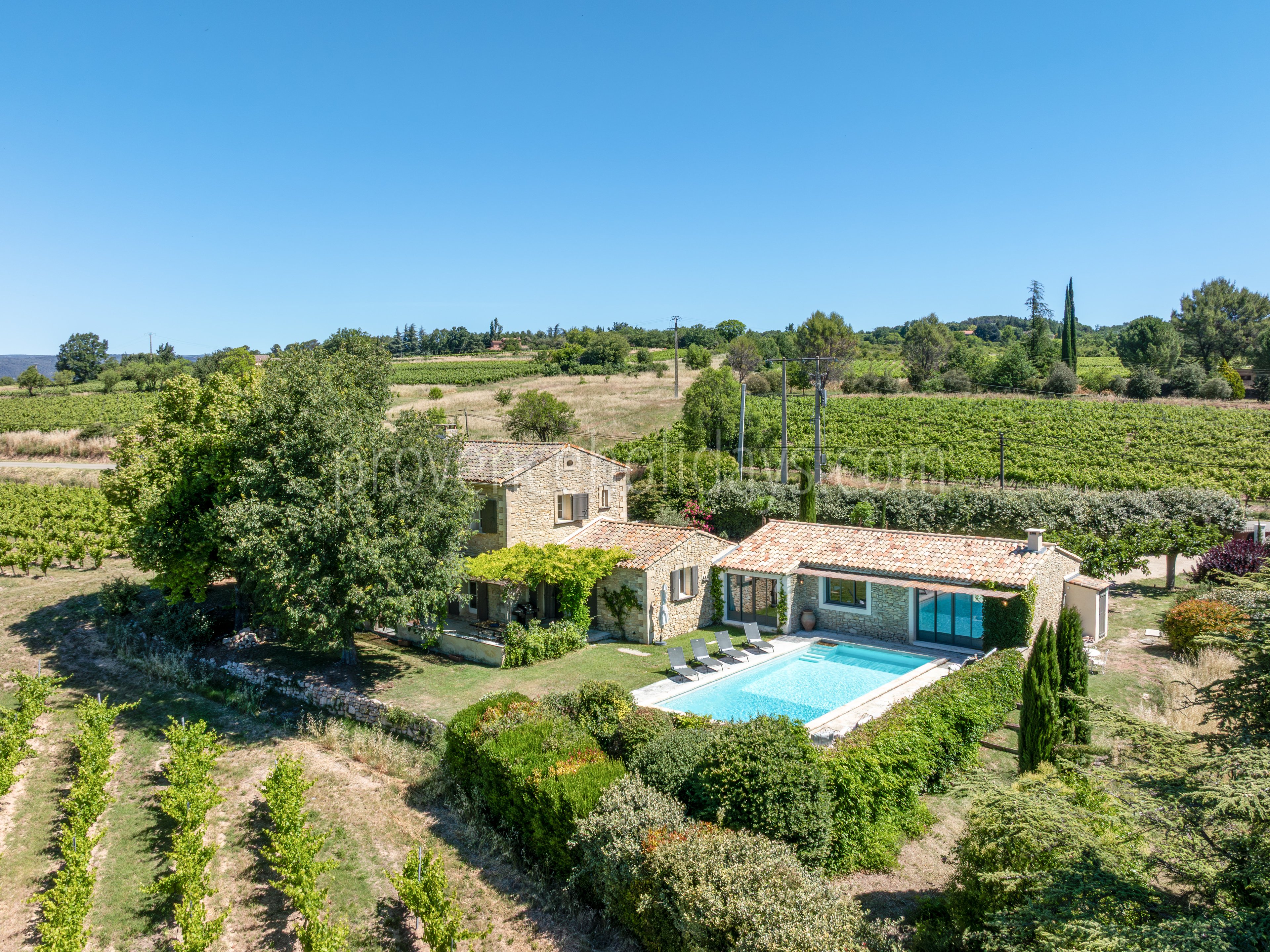 28 - L’Aube Provençale: Villa: Exterior