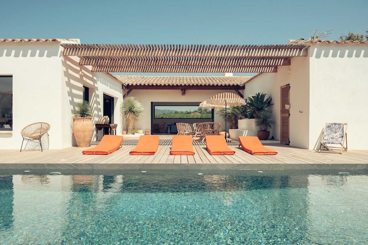 pool villa