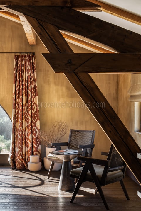 18 - La Bastide de Maussane: Villa: Interior