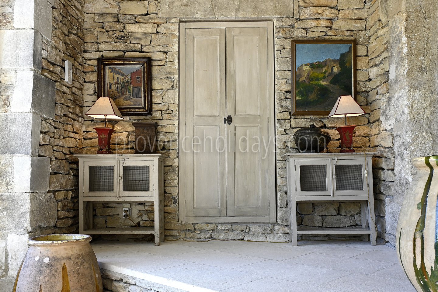 7 - La Maison des Bories: Villa: Interior