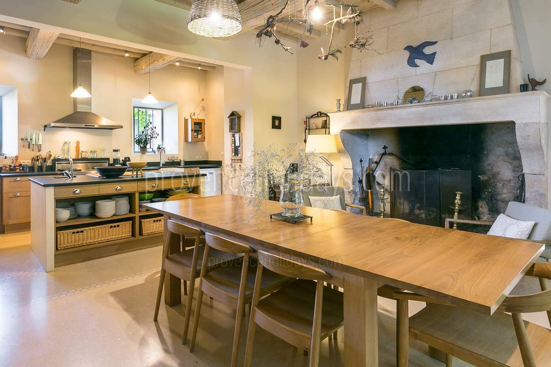Mas de St Roch: Kitchen