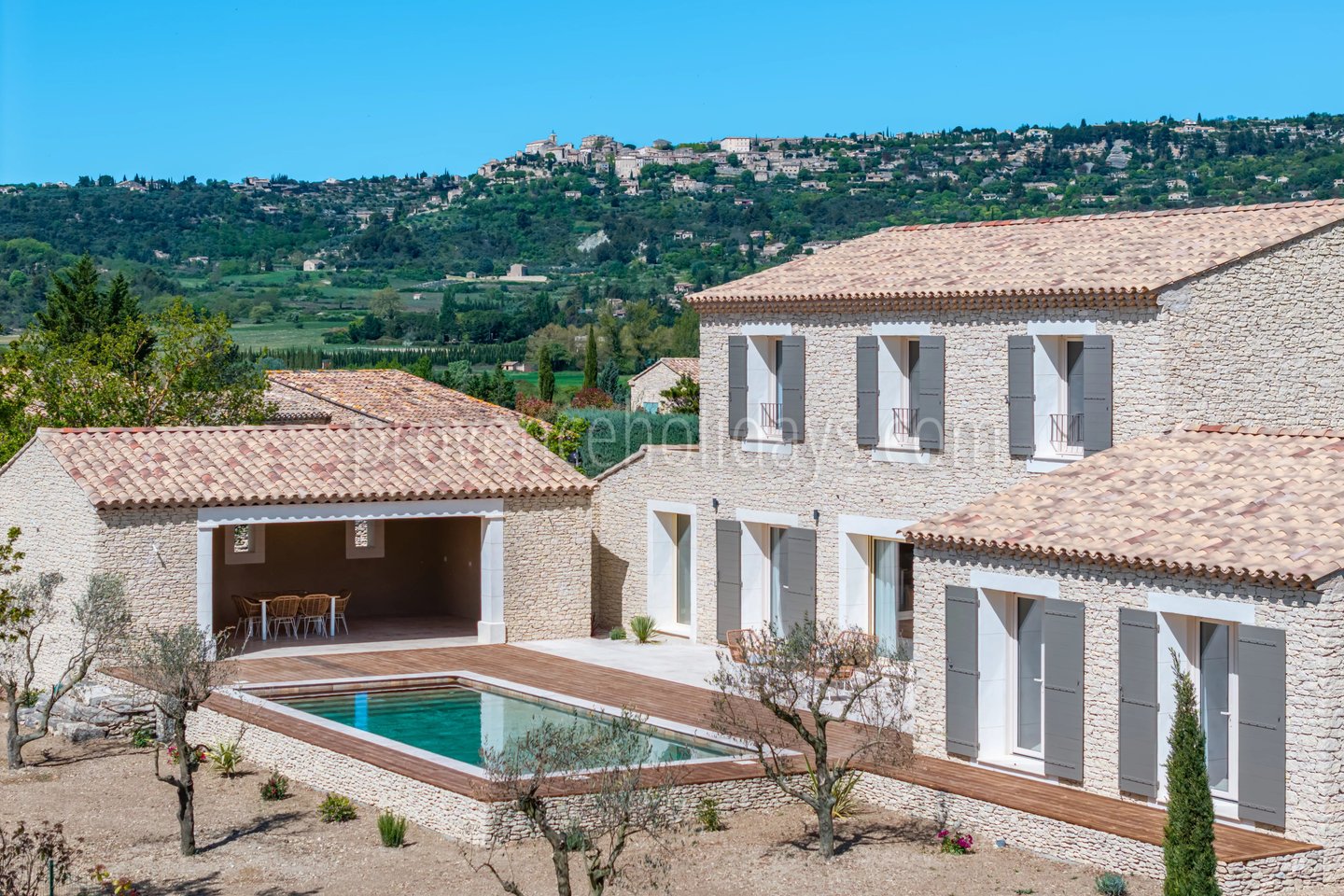 1 - Provenzalische Villa in Gordes: Villa: Exterior