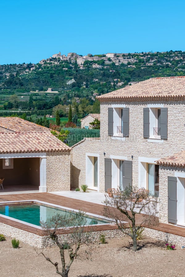 1 - Provençal villa in Gordes: Villa: Exterior