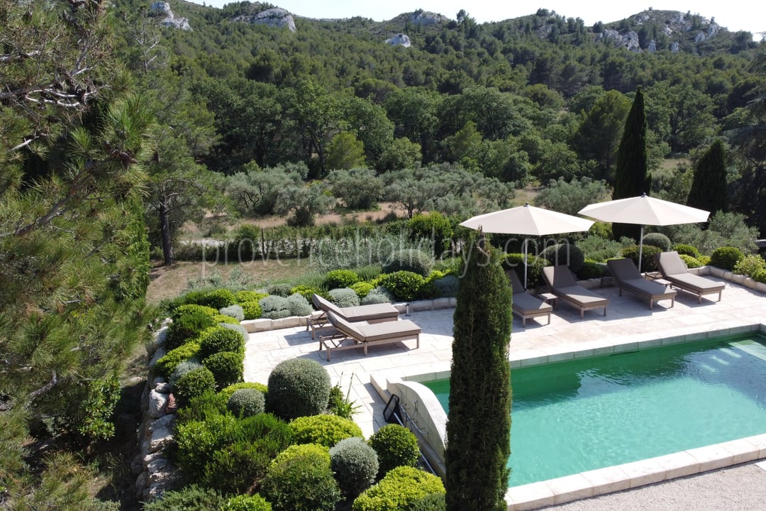 50 - Mas de Provence: Villa: Exterior
