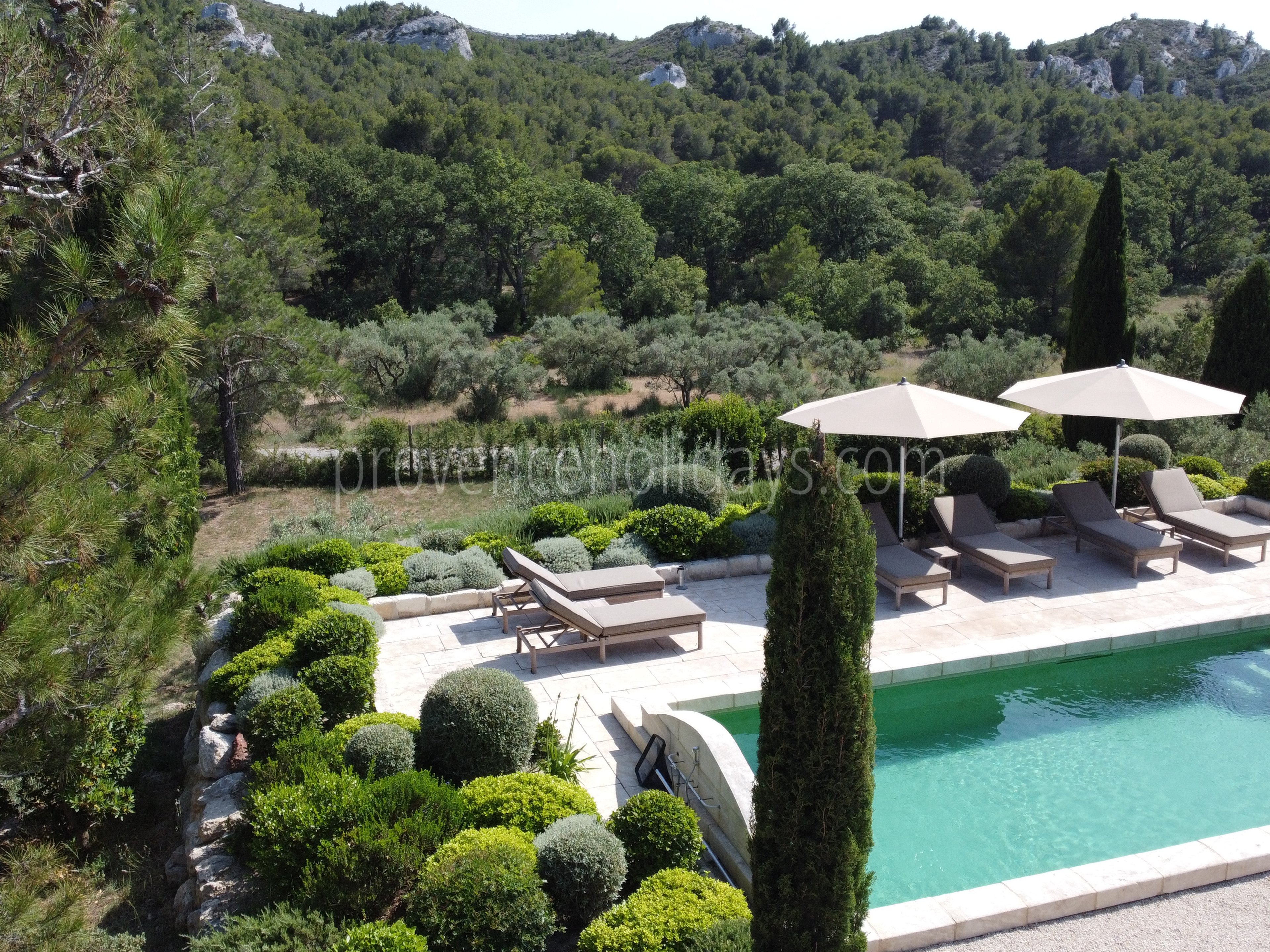 50 - Mas de Provence: Villa: Exterior