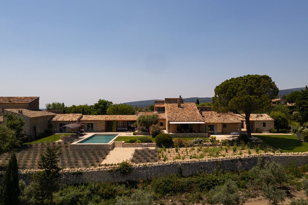 Mas luxueux avec vue sur Gordes et le Luberon 4 - Mas de Bel Air: Villa: Exterior