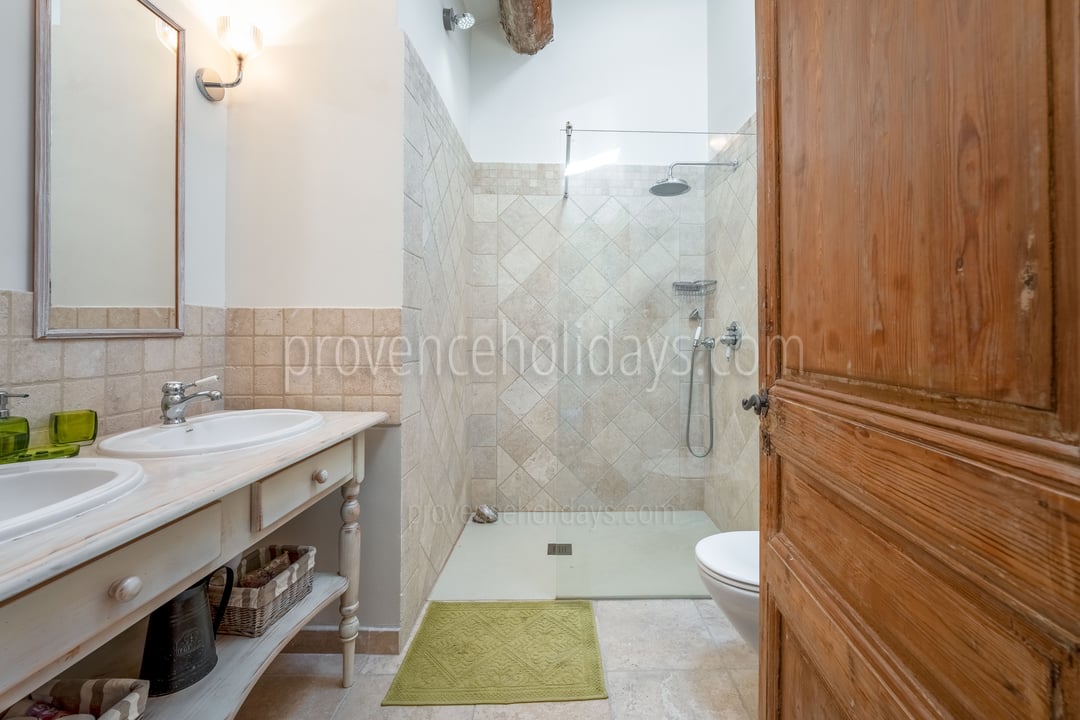 6 - Mas du Cours: Villa: Bathroom