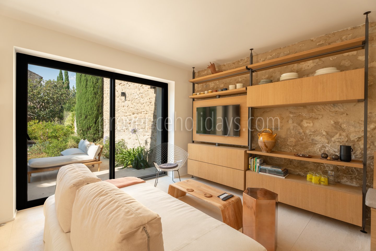 33 - Maison La Source: Villa: Interior