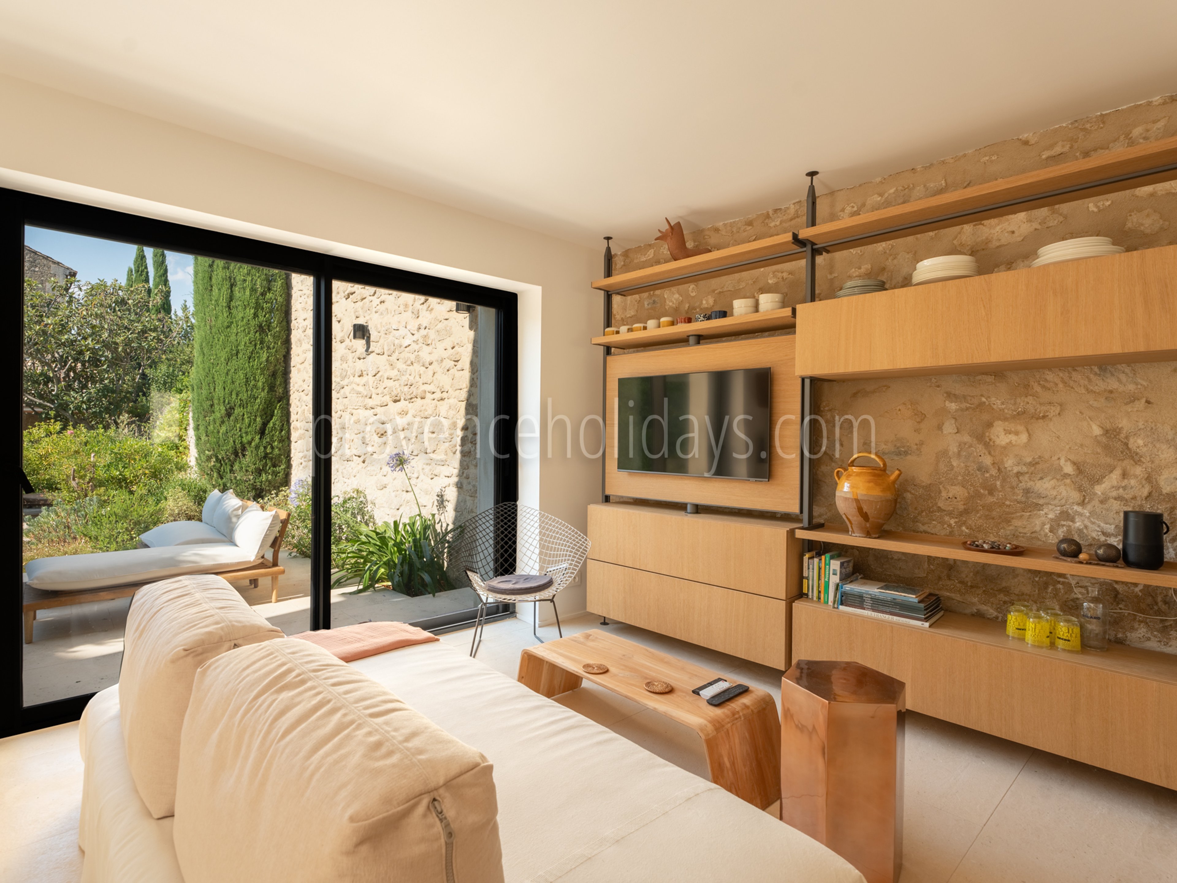 33 - Maison La Source: Villa: Interior