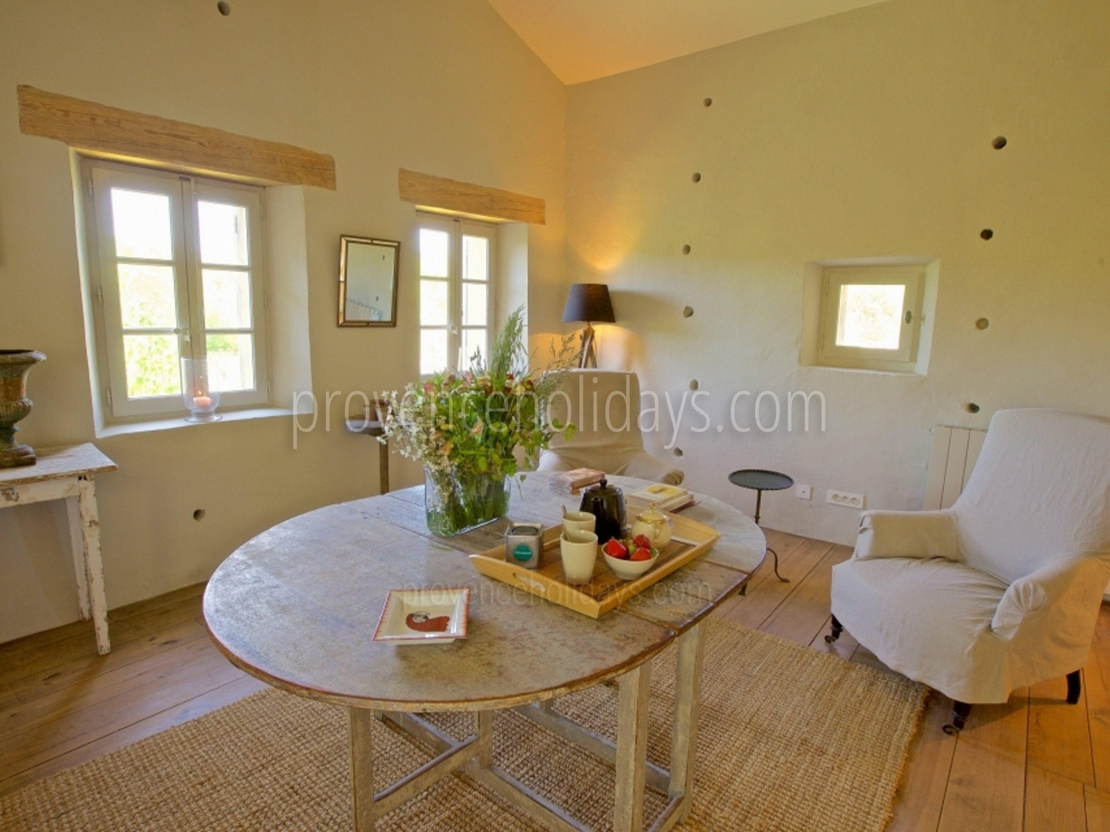 73 - Mas des Lavandes: Villa: Interior