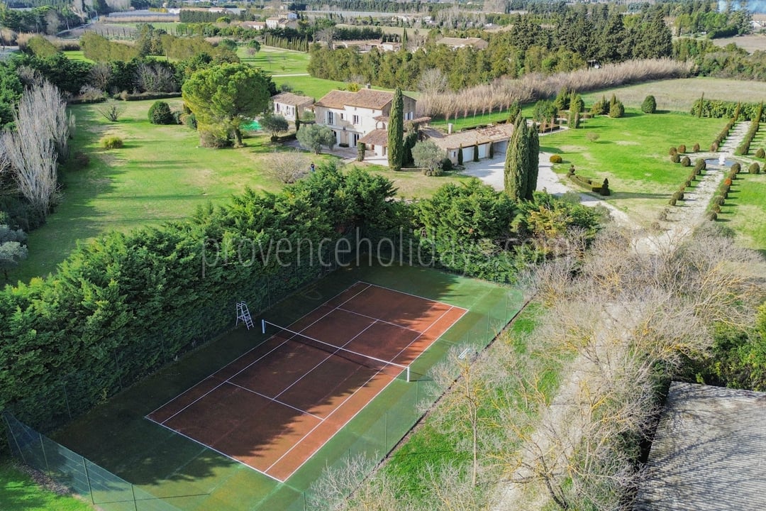 9 - Mas des Barrattes: Villa: Exterior
