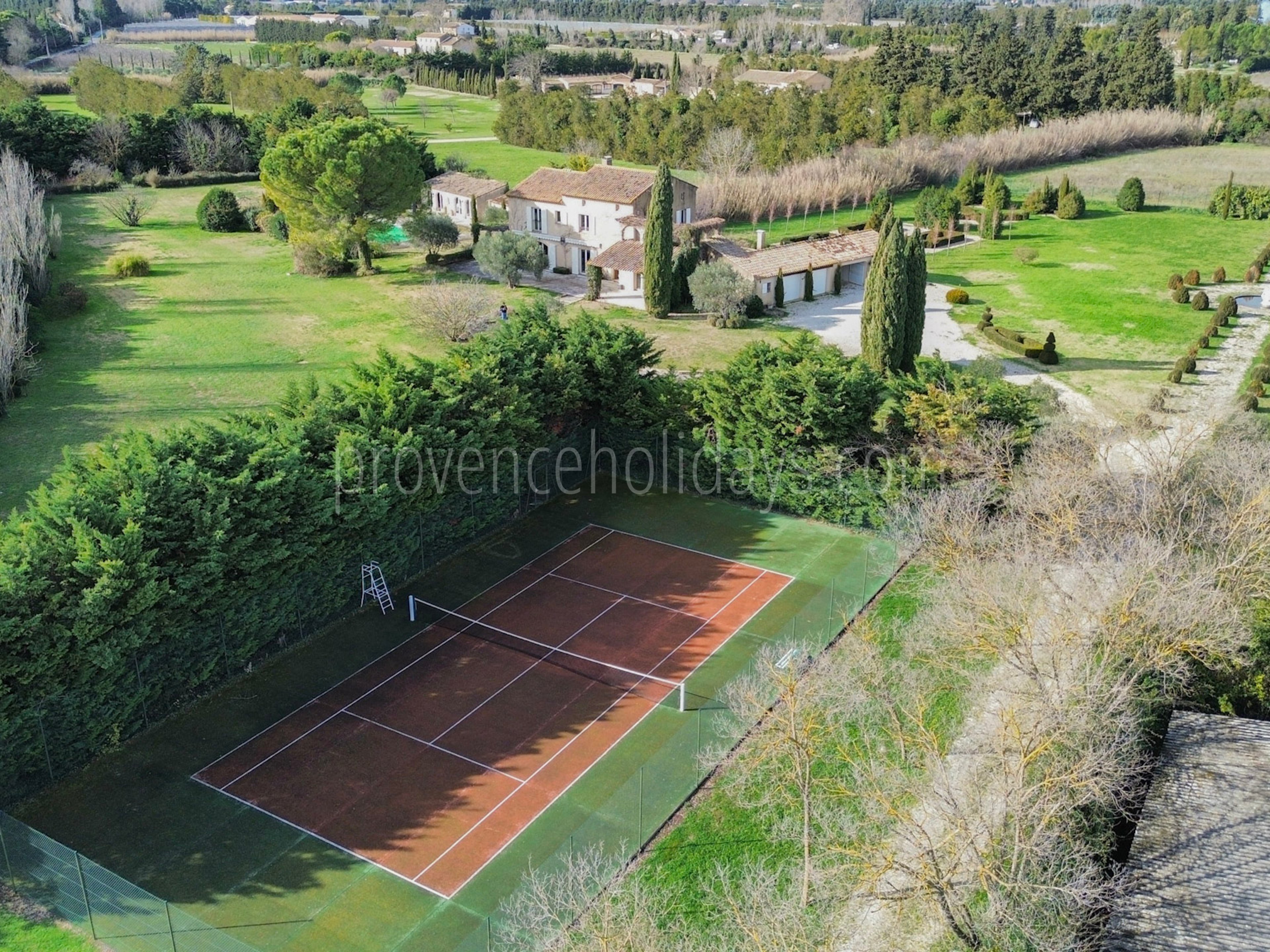 9 - Mas des Barrattes: Villa: Exterior