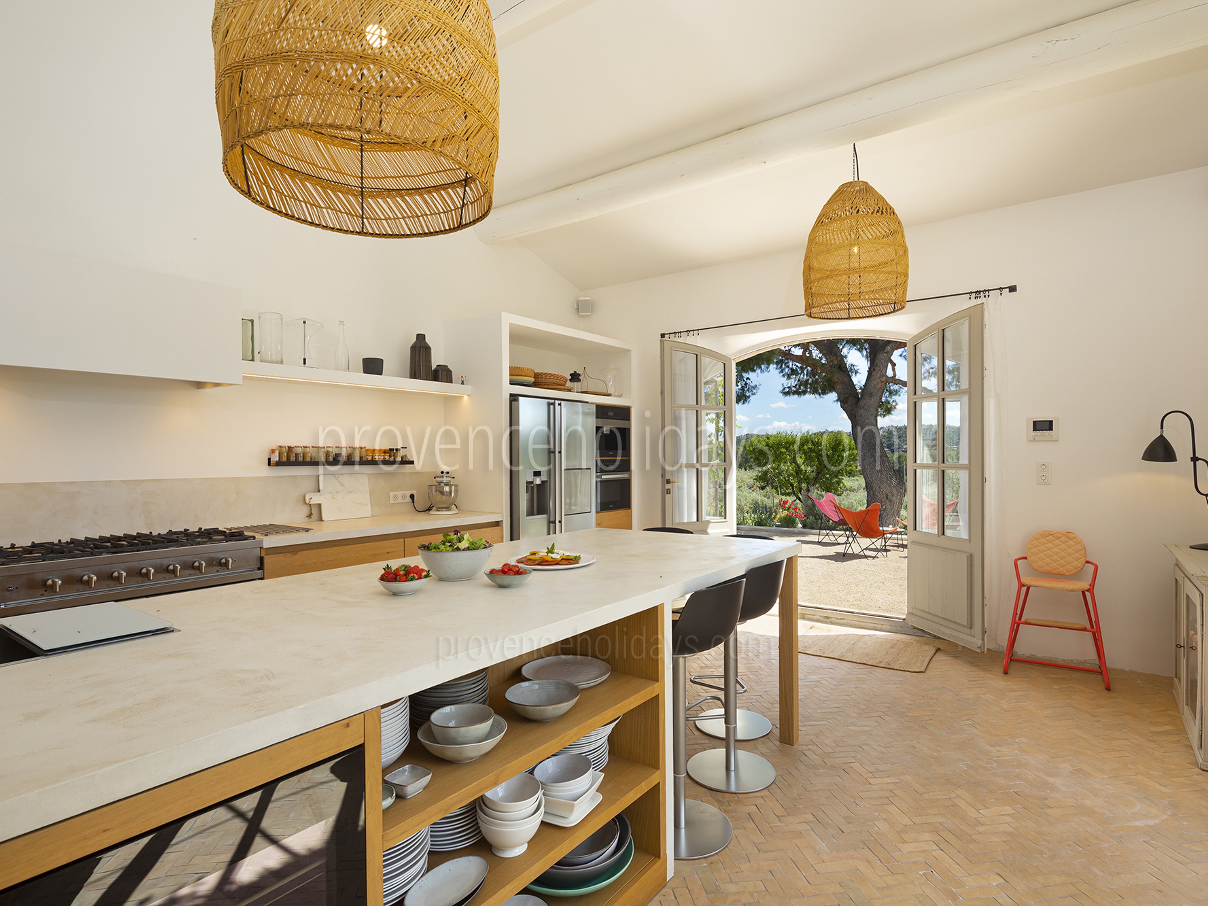 24 - Mas des Cyprès: Villa: Interior