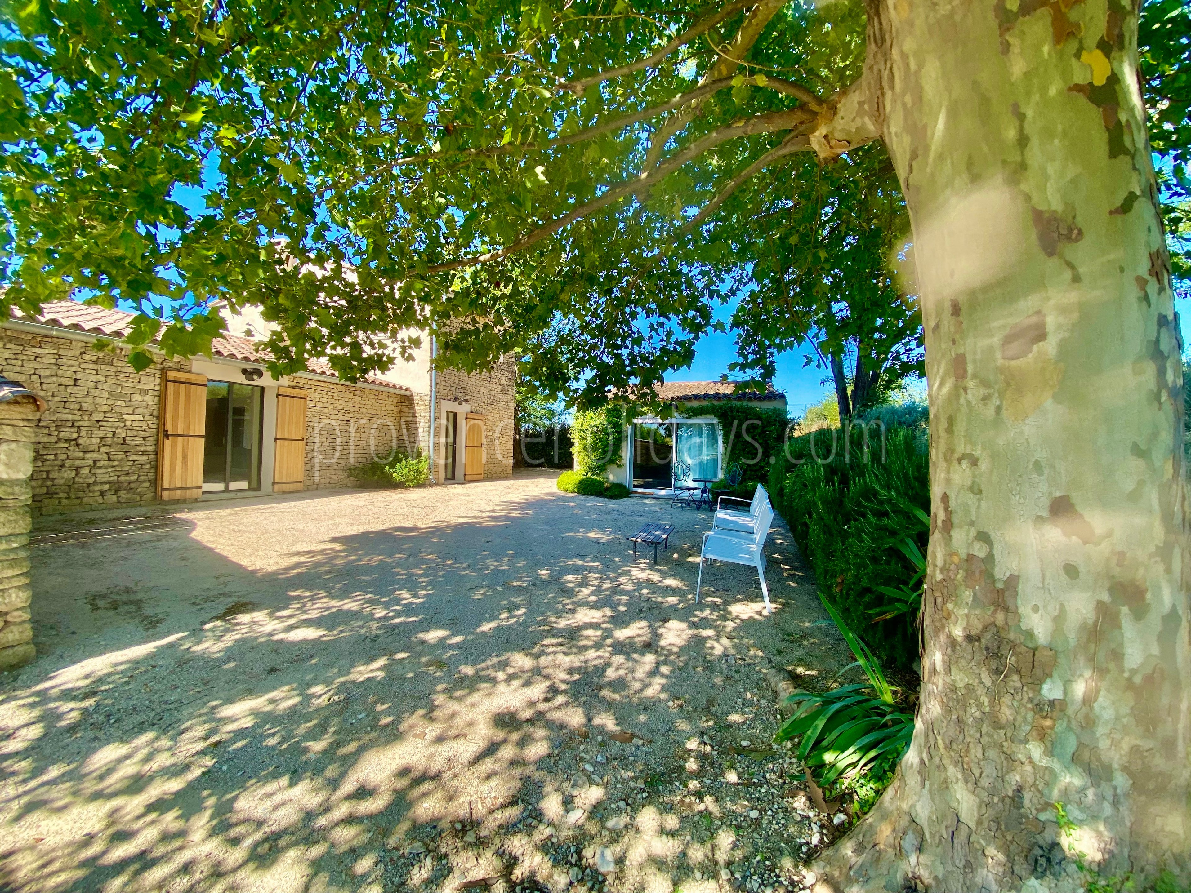 19 - Villa des Lices: Villa: Exterior