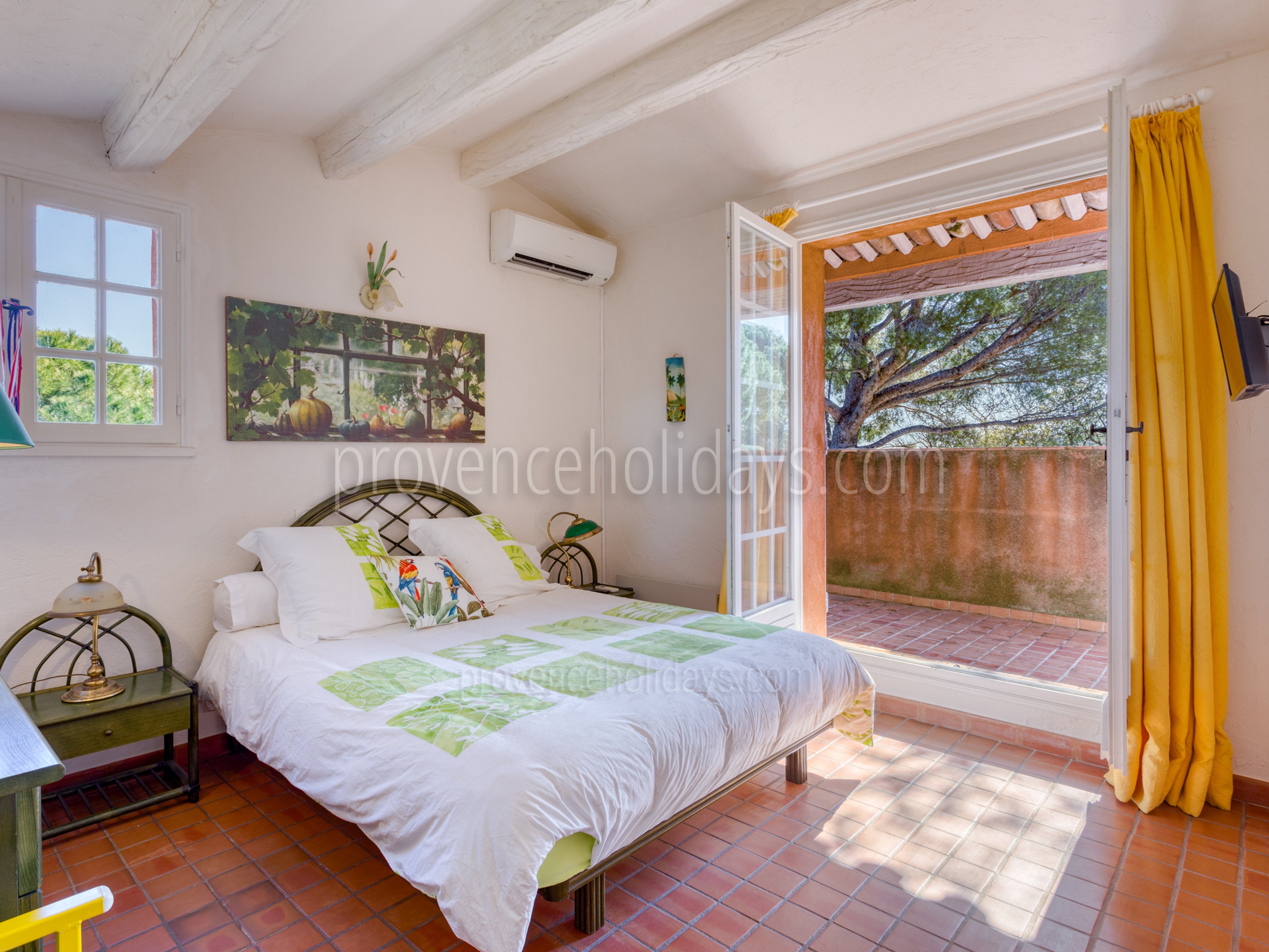 9 - Villa Nartelle: Villa: Bedroom