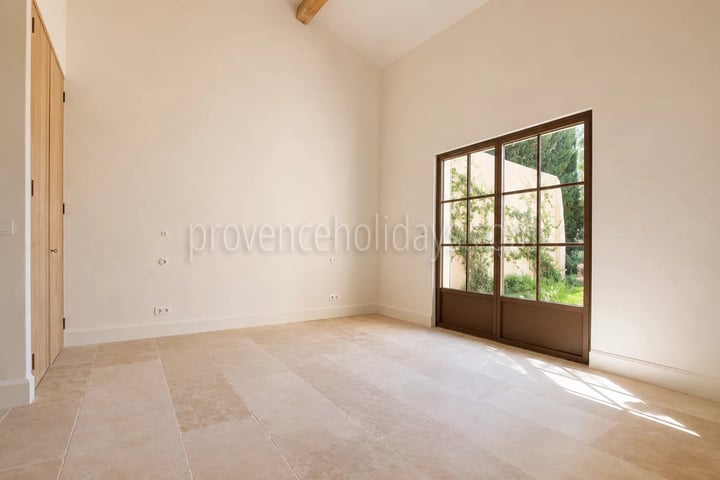 27 - Mas contemporain à Eygalières: Villa: Bedroom