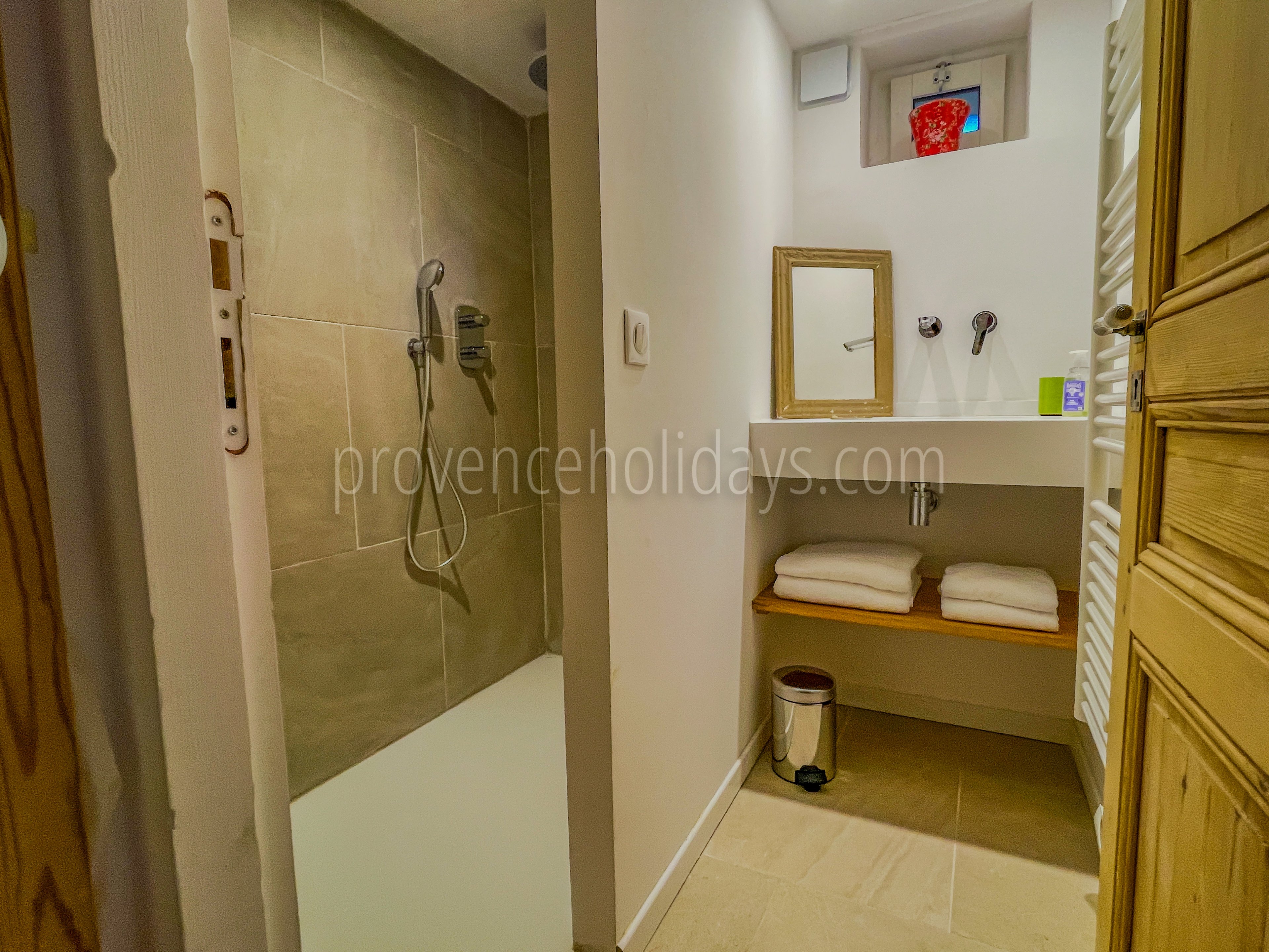 22 - Le Clos des Magnans: Villa: Bathroom