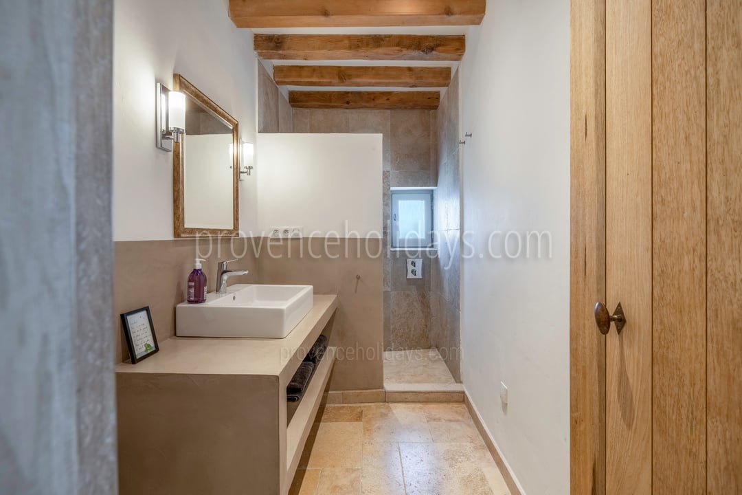 60 - Mas de Saint-Jean: Villa: Bathroom