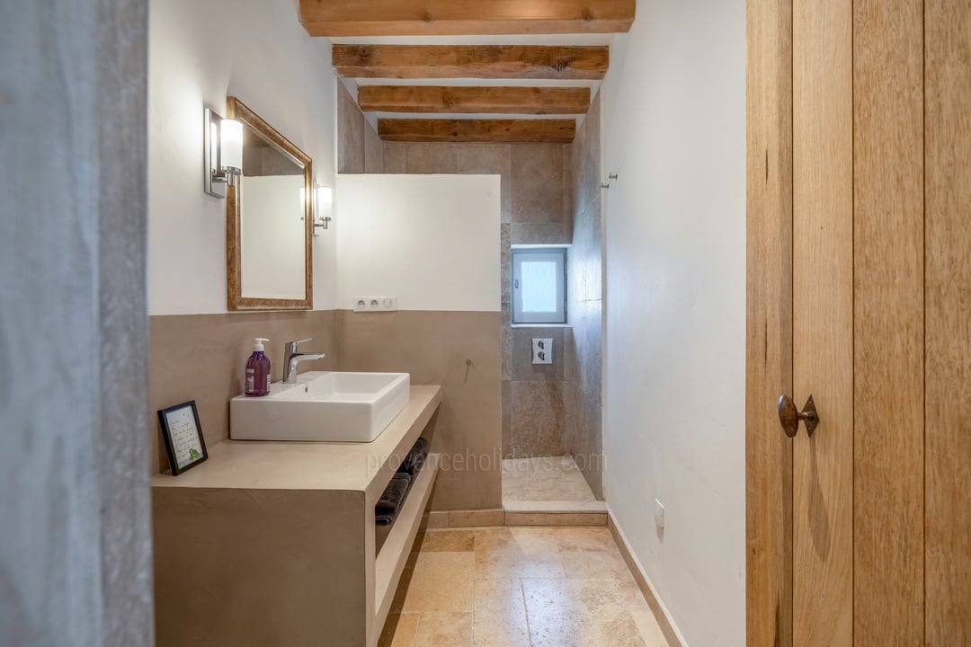 60 - Mas de Saint-Jean: Villa: Bathroom