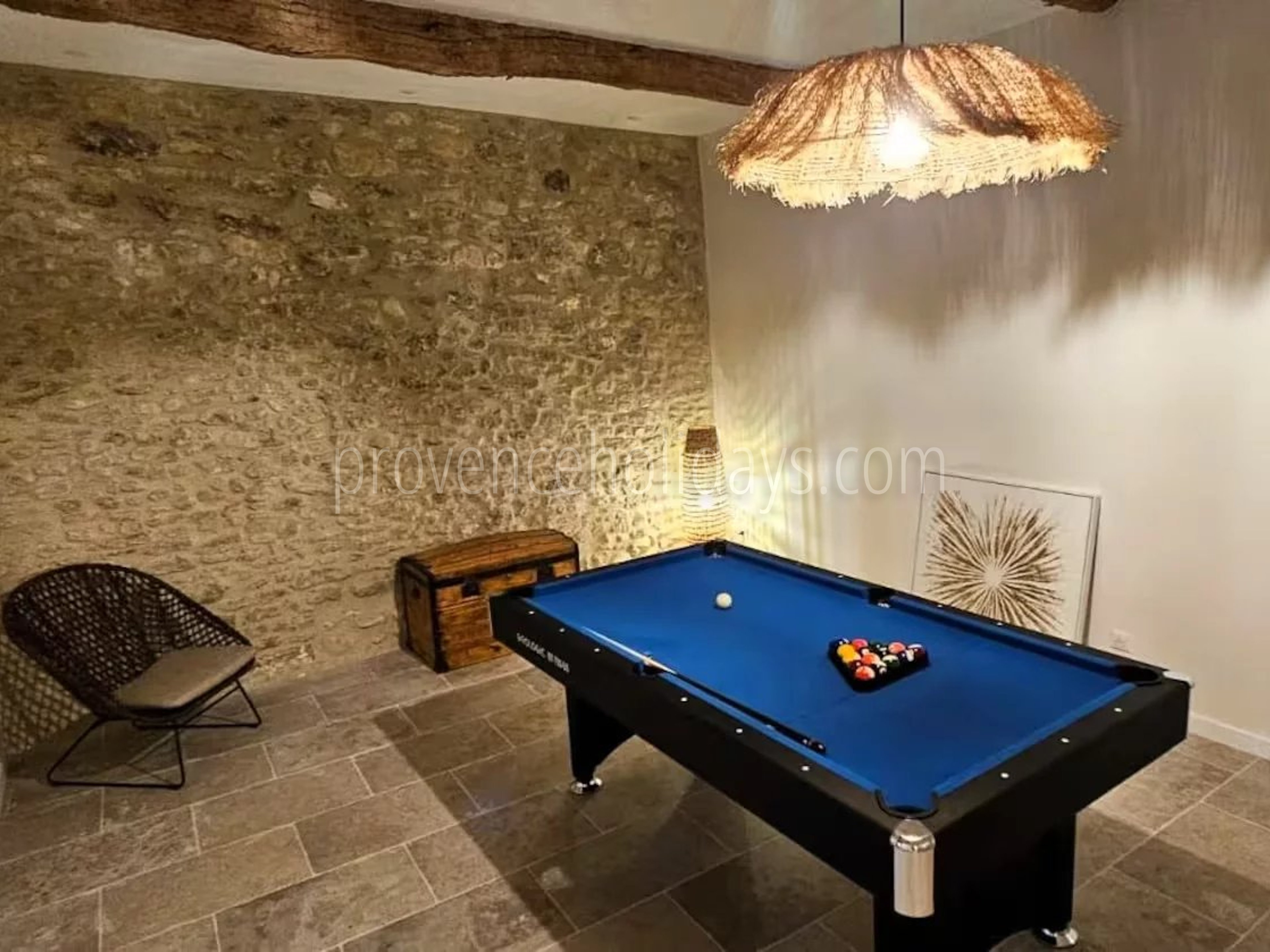 30 - Mas with pool in Bonnieux: Villa: Interior