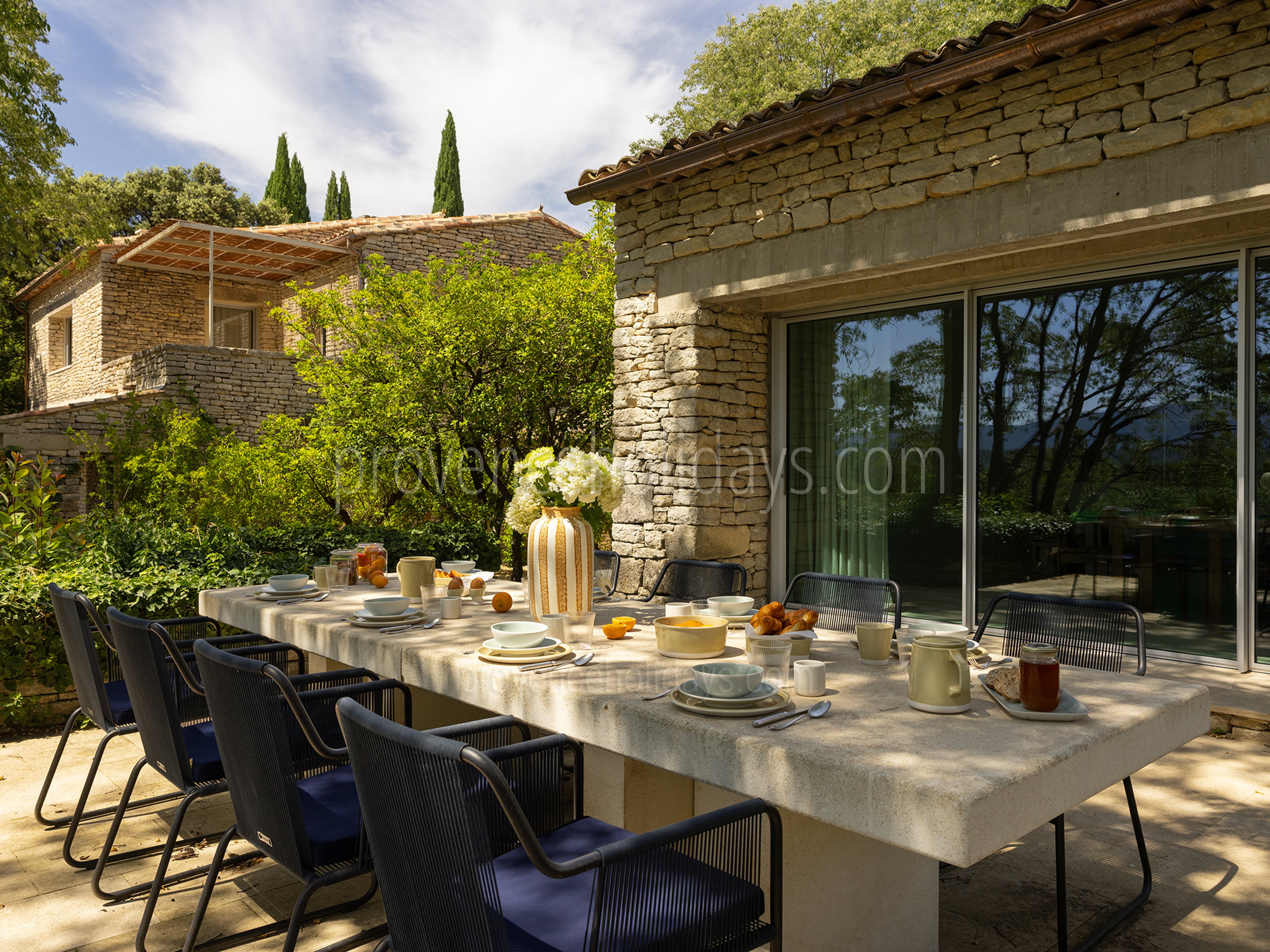 46 - Grand Mas de Provence: Villa: Exterior
