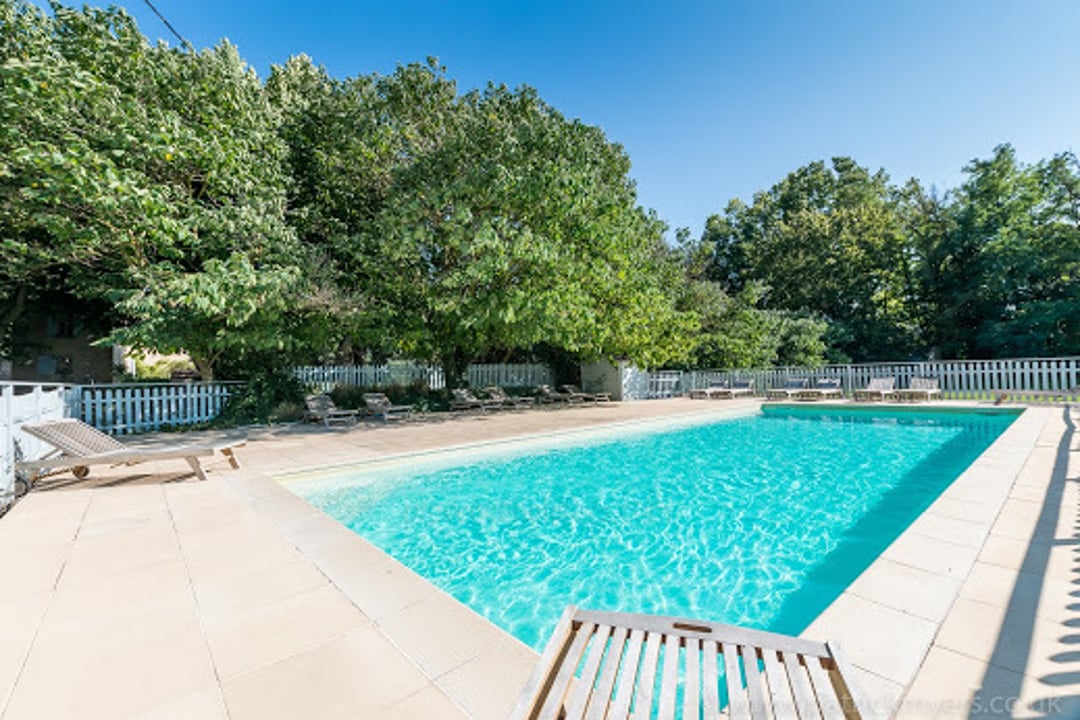 2 - Bastide du Luberon: Villa: Pool