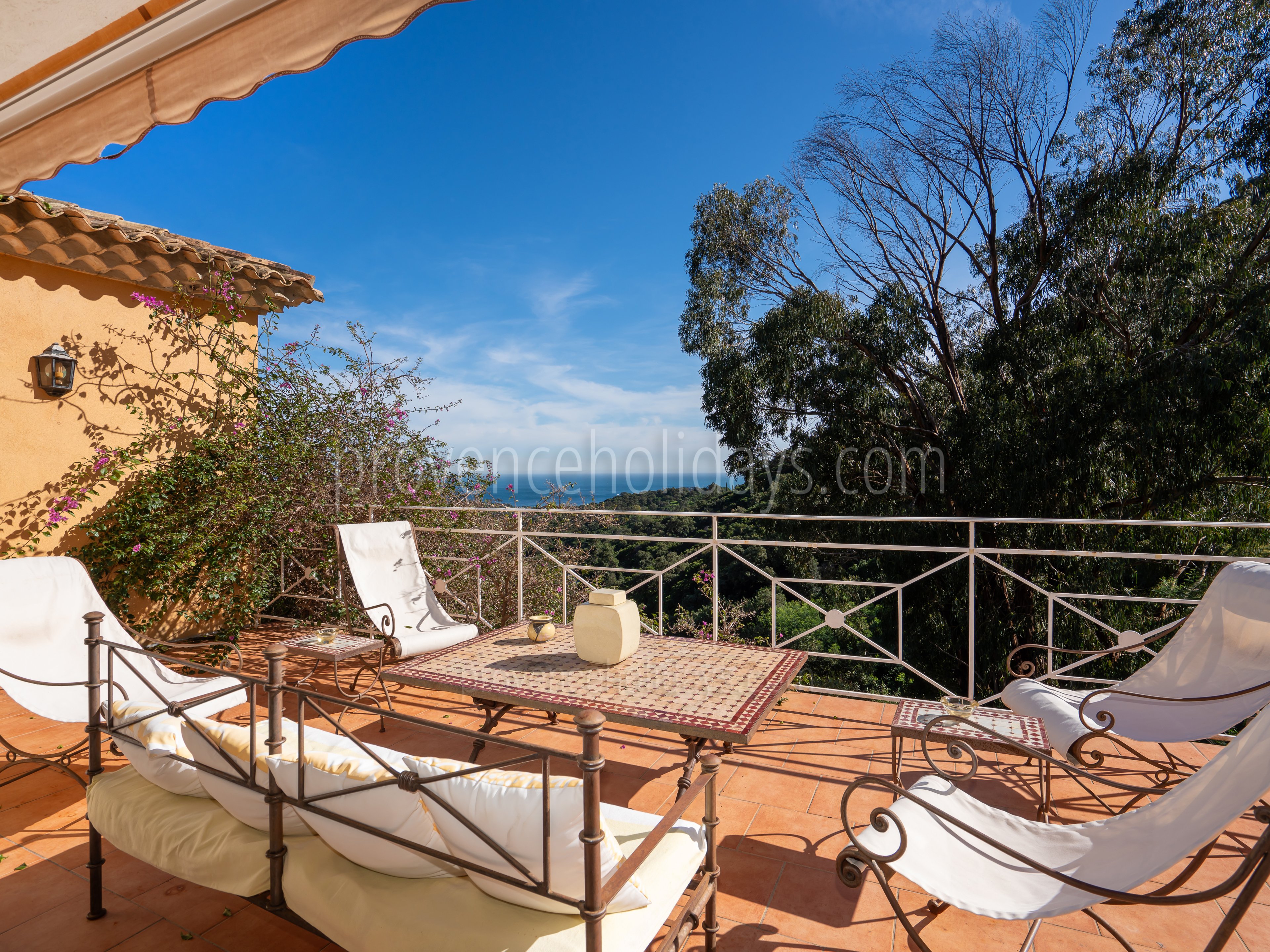 2 - Bastide Solaris: Villa: Exterior