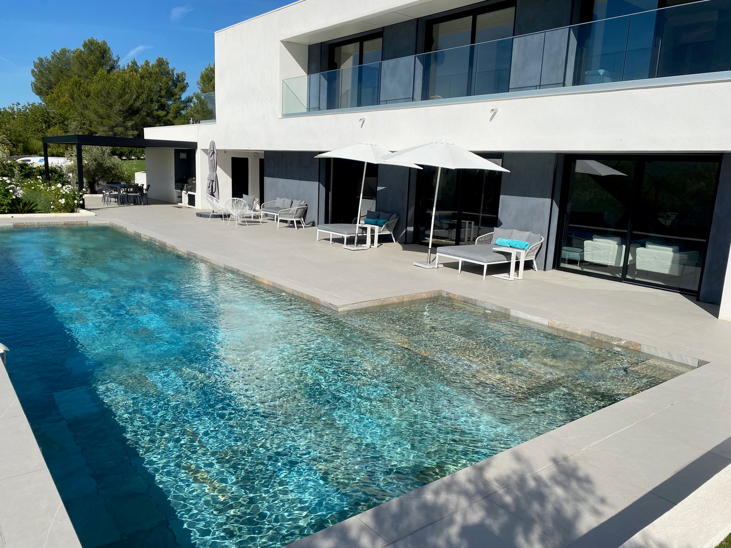 2 - Villa Calishia: Villa: Pool