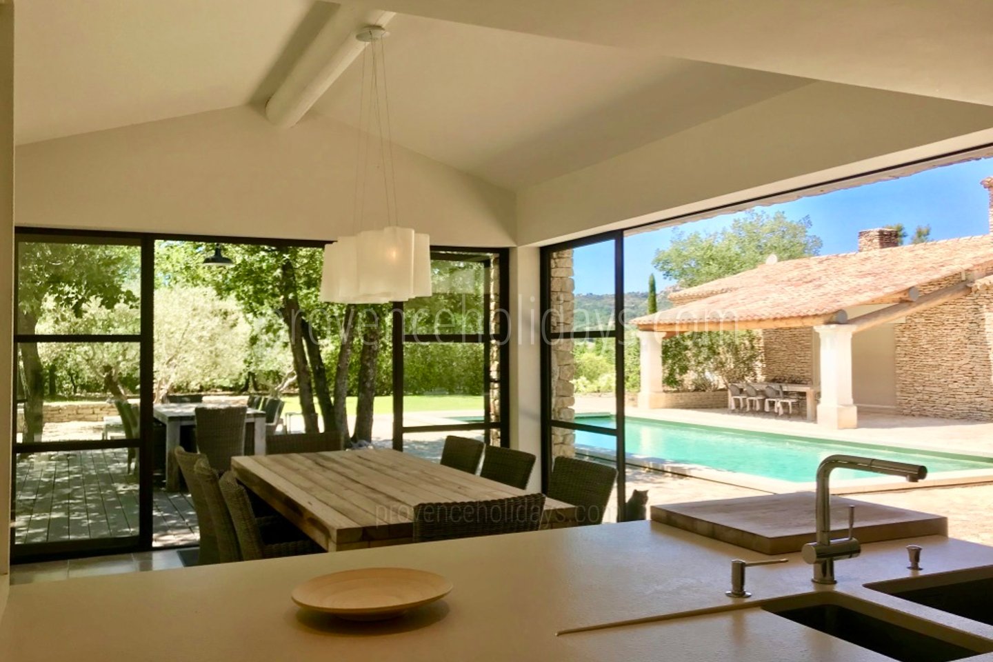 6 - Villa à Gordes: Villa: Exterior