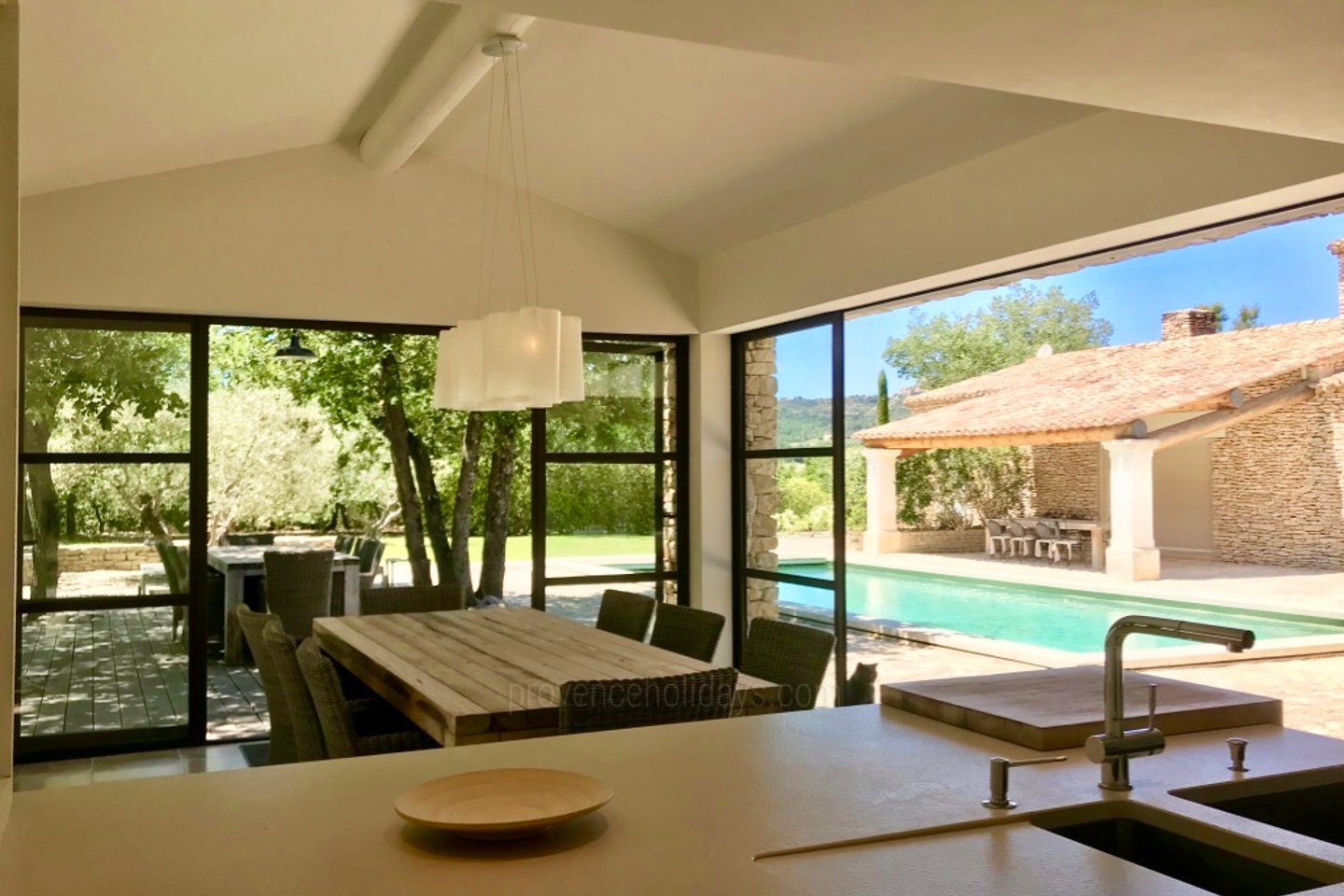 6 - Villa à Gordes: Villa: Exterior