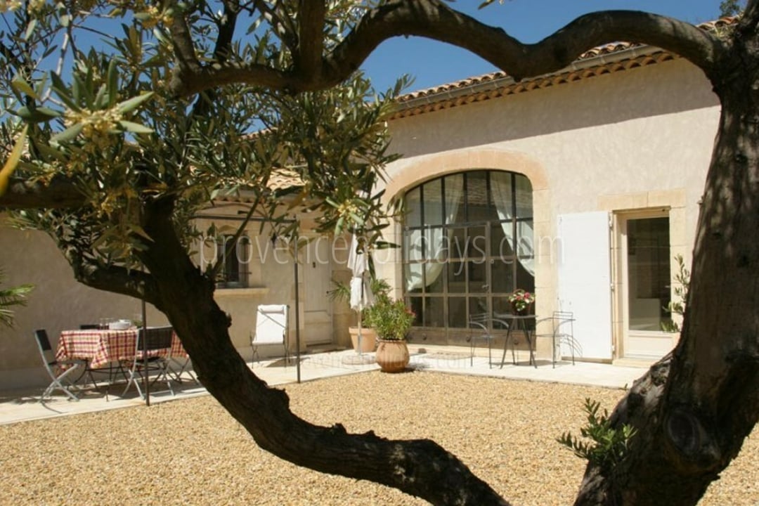 9 - La Bastide des Chênes: Villa: Exterior