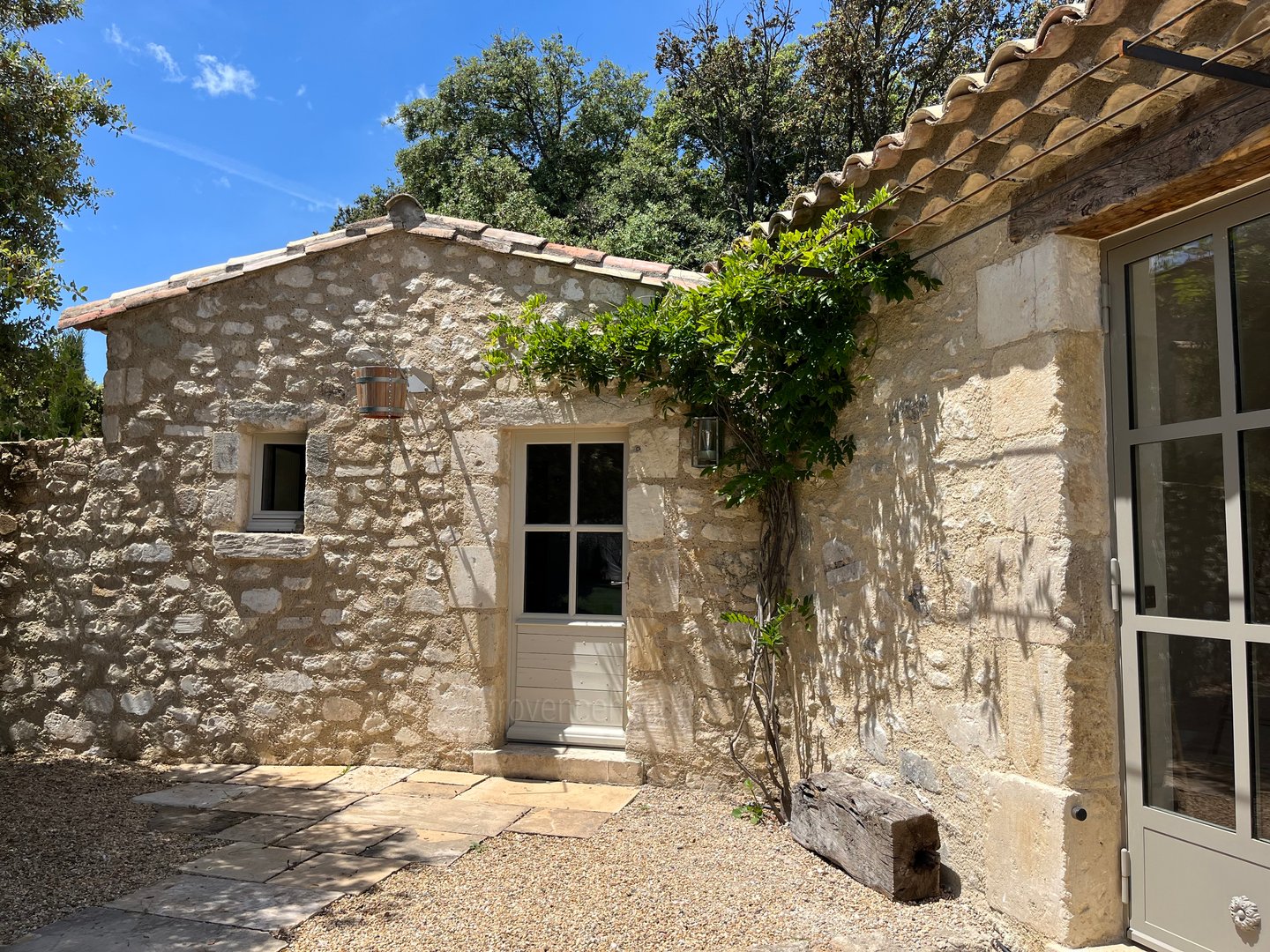 74 - Mas Eygalières: Villa: Exterior