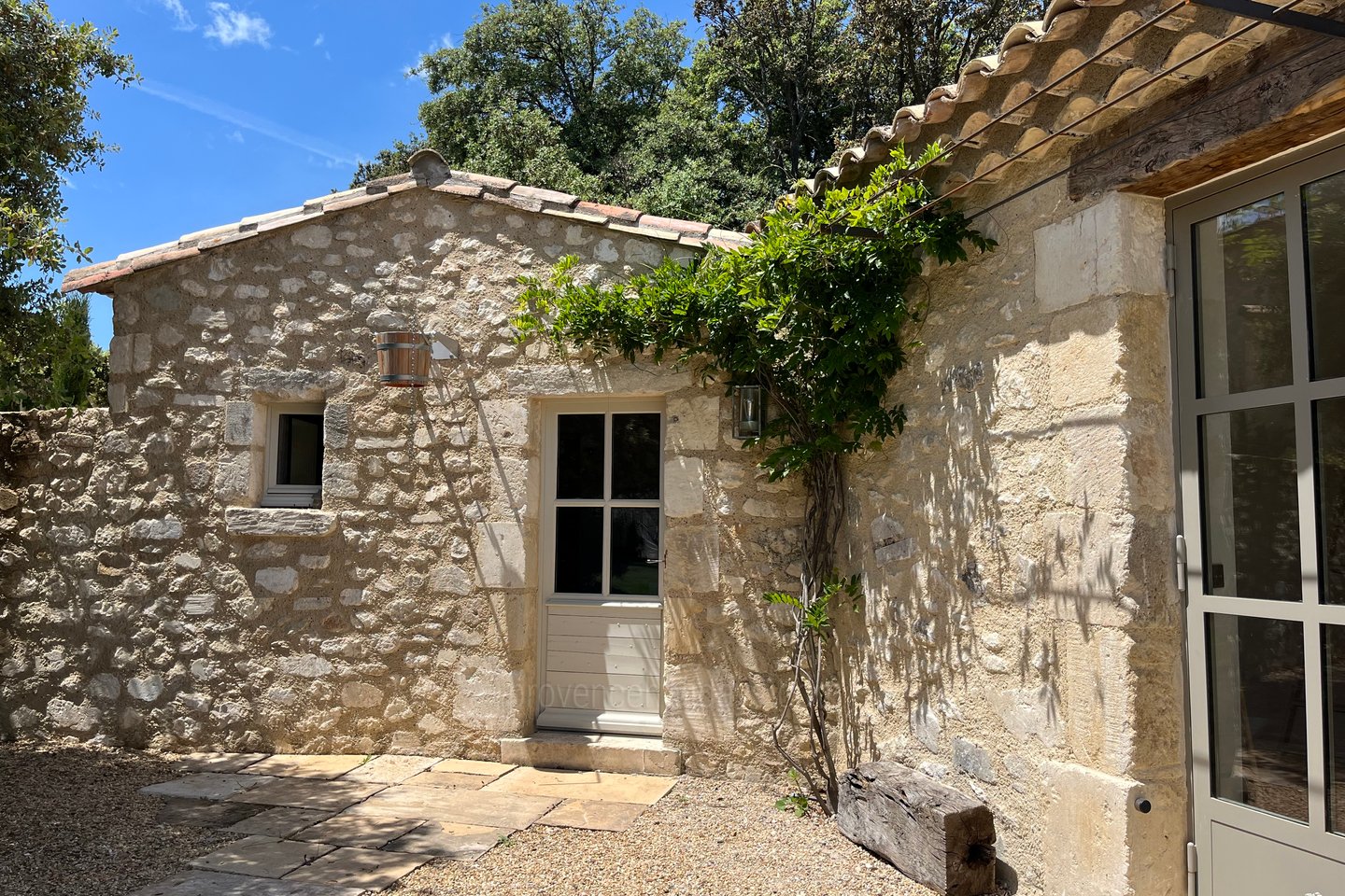 74 - Mas Eygalières: Villa: Exterior