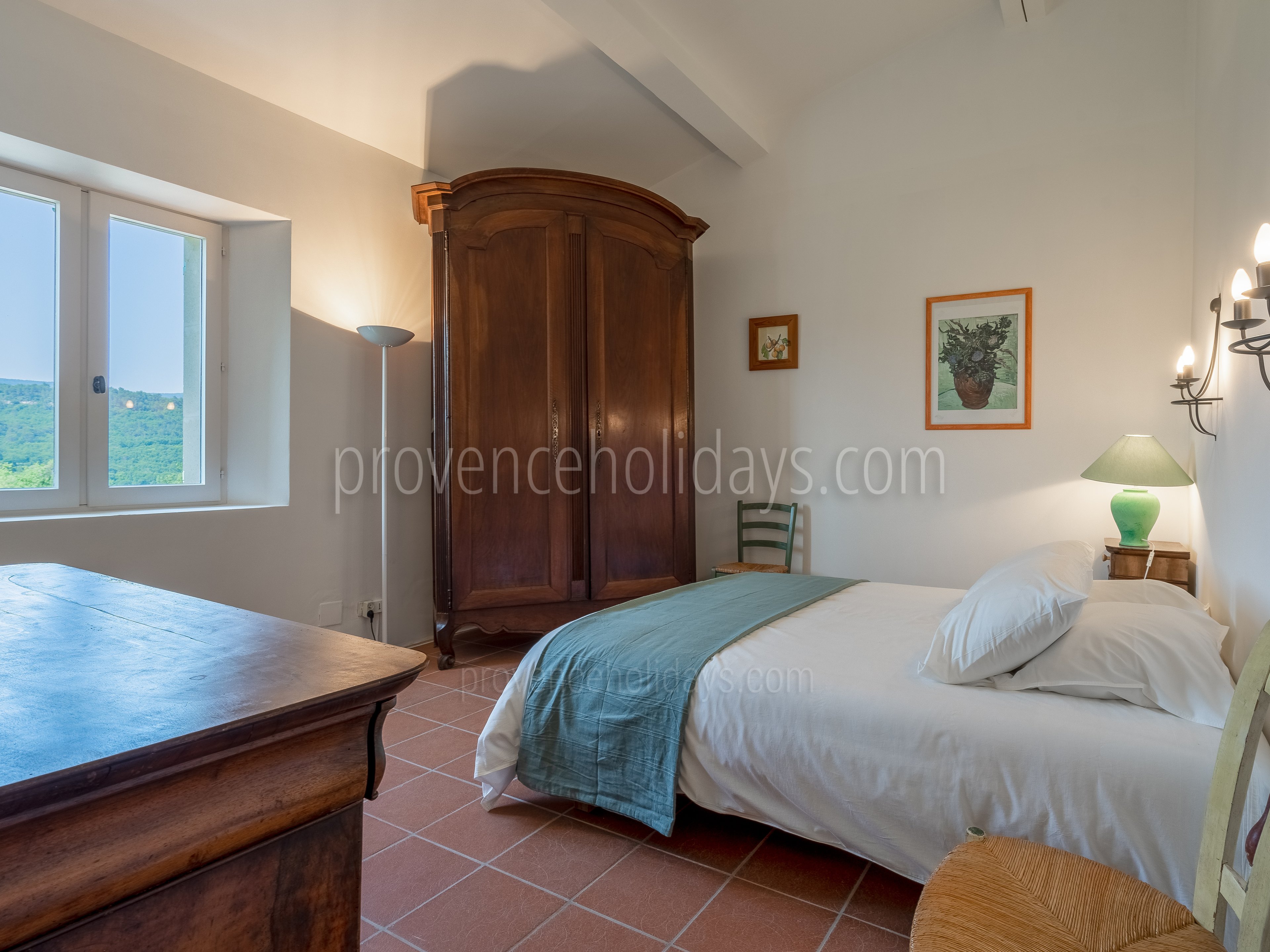 4 - Villa Goult: Villa: Bedroom
