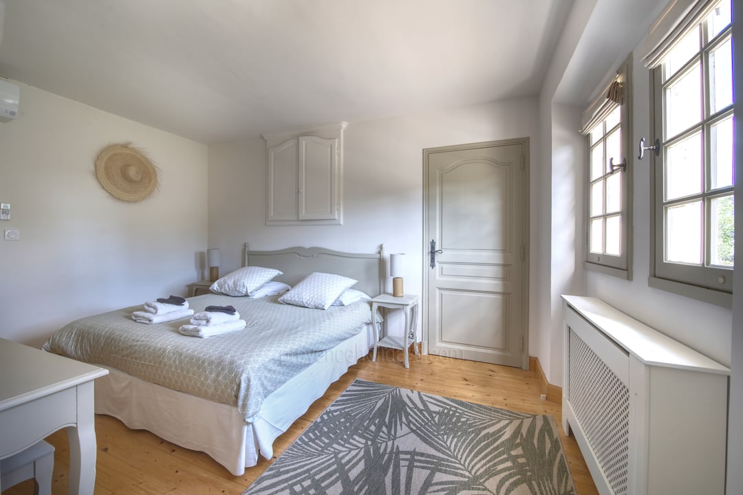 27 - Le Dolmen du Midi: Villa: Bedroom