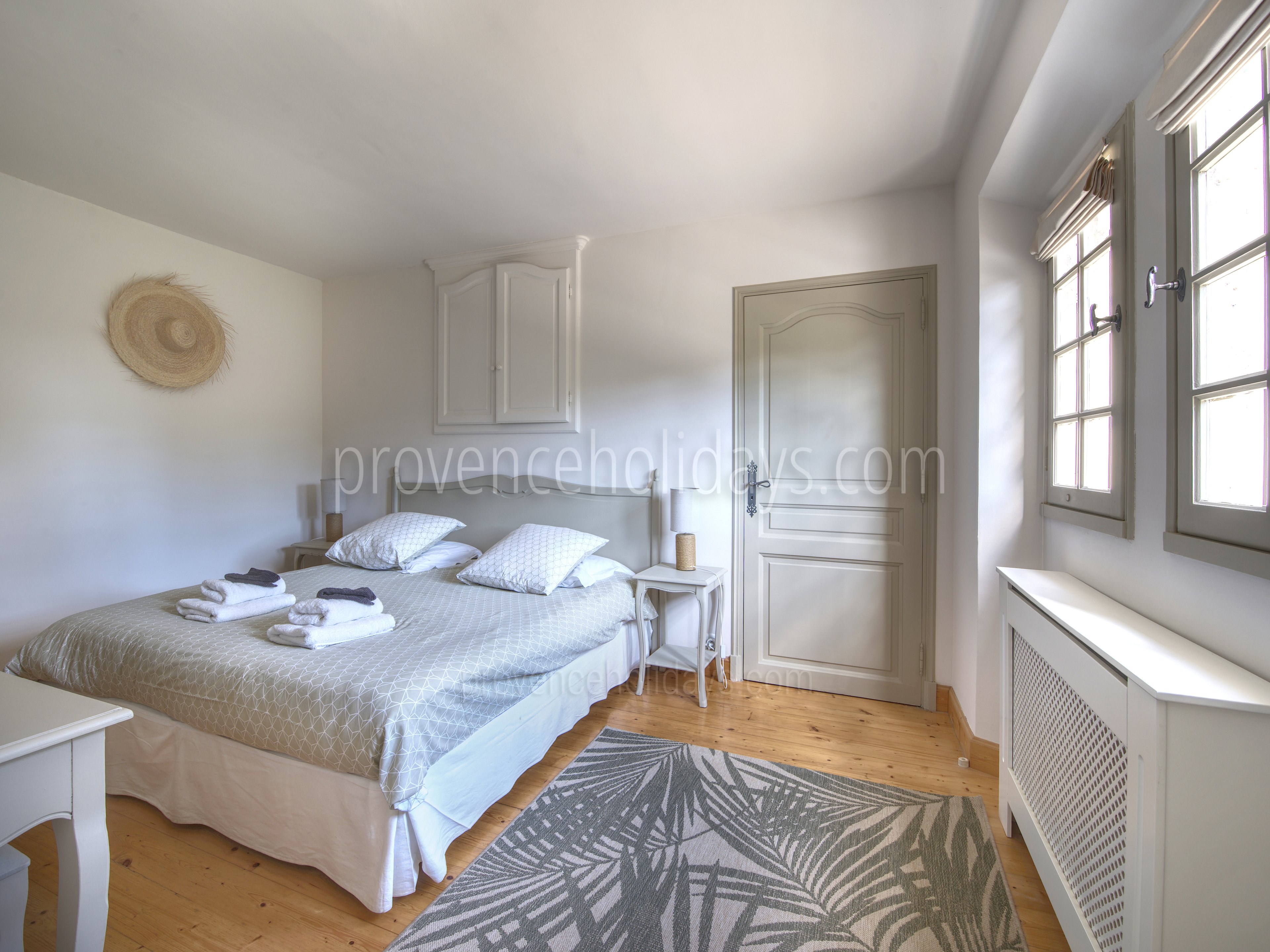 27 - Le Dolmen du Midi: Villa: Bedroom