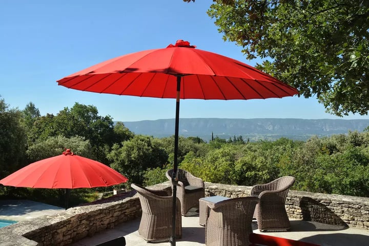 Holiday villa in Gordes, The Luberon