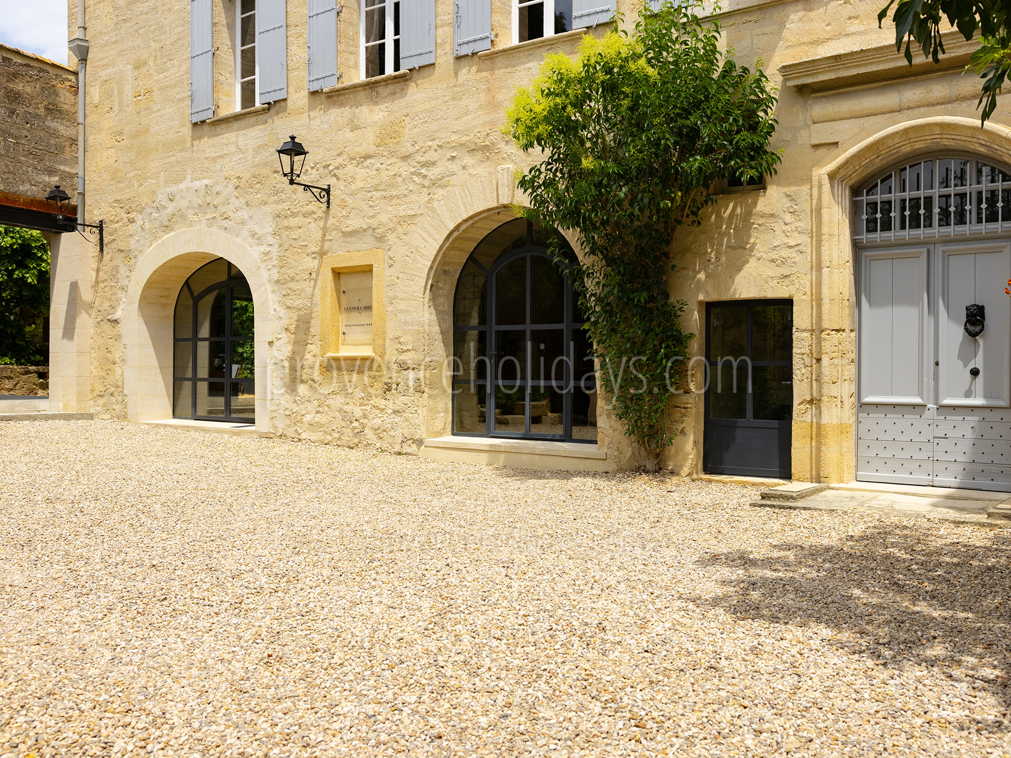 13 - La Bâtisse d\'Uzès: Villa: Exterior