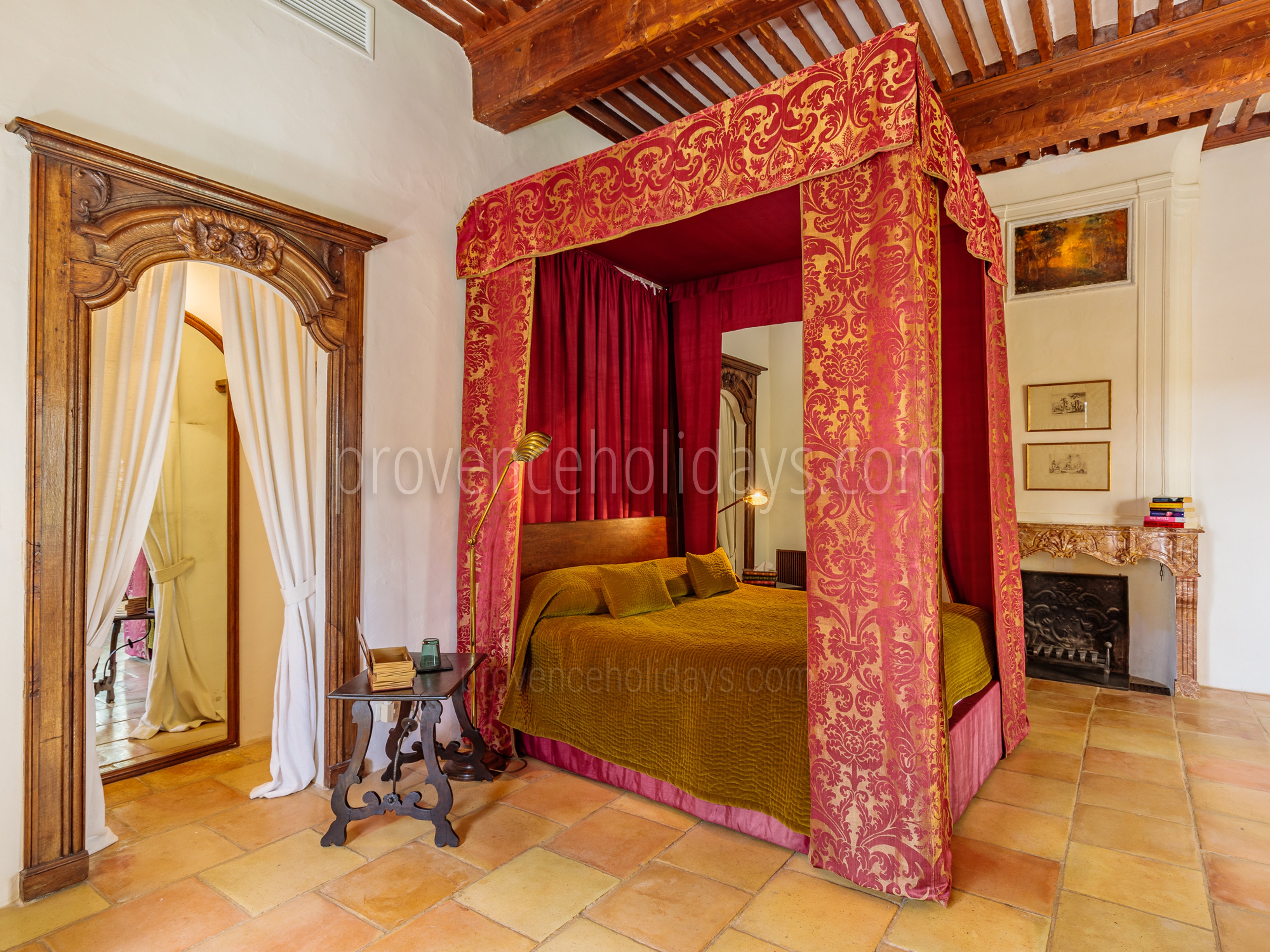 56 - Domaine de Luberon: Villa: Interior