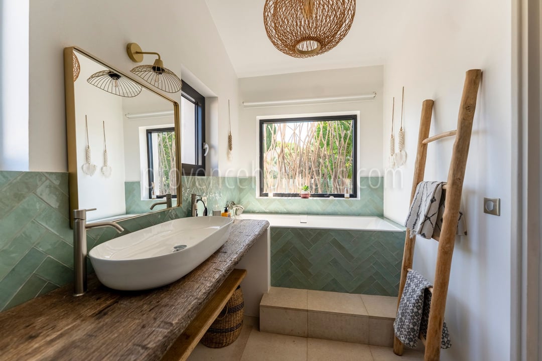 7 - La Villa Bohème: Villa: Bathroom